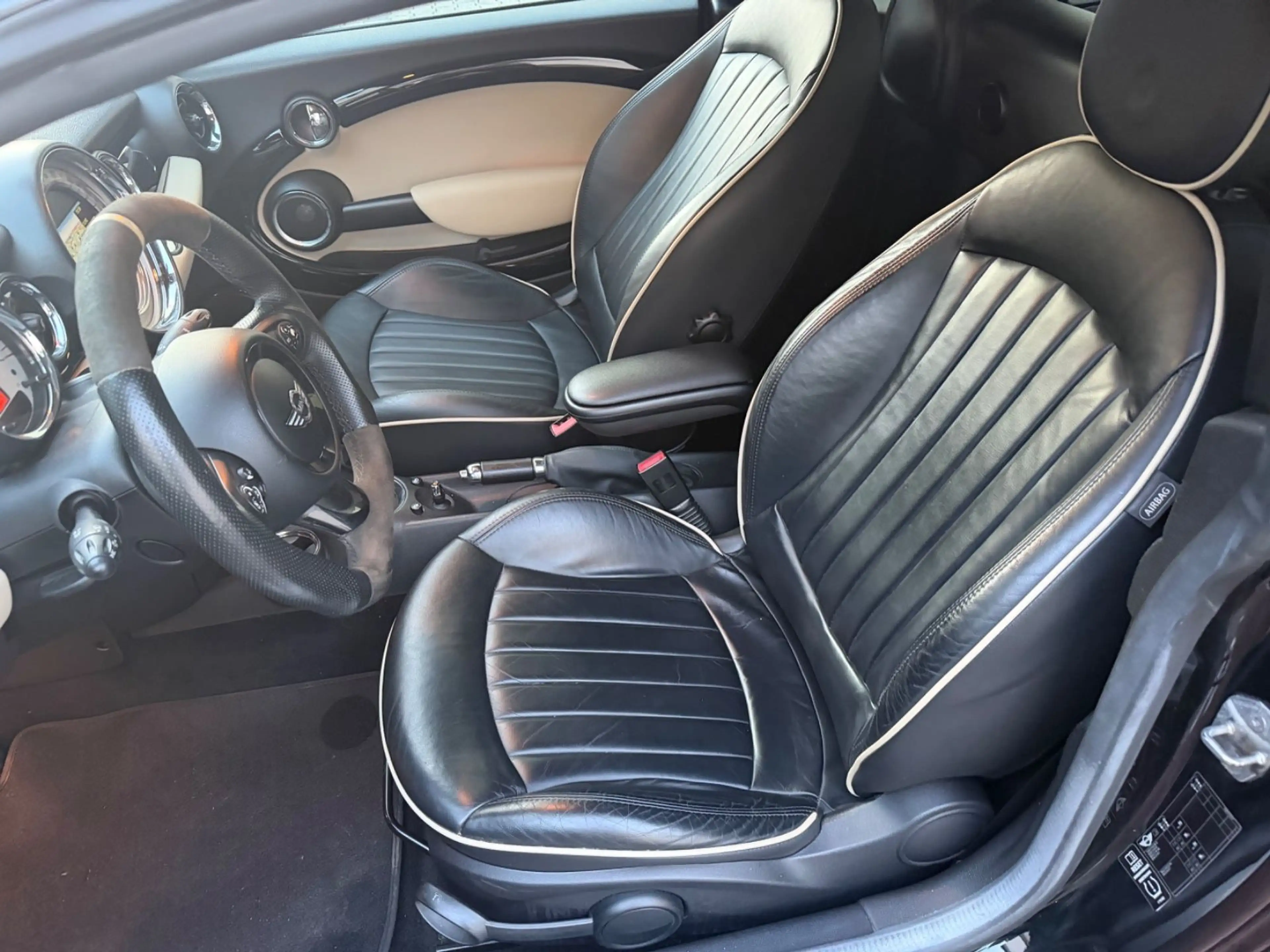 MINI Cooper SD COOPER SD Coupé ( Navi / Xenon / Leder / SHZ ) — photo 7