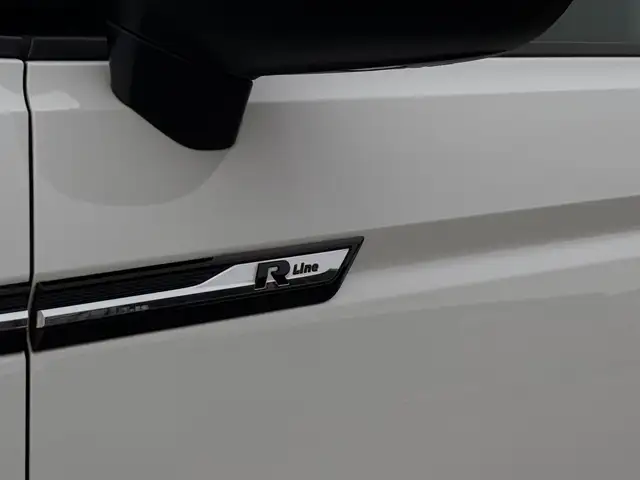 Volkswagen Touran view 9
