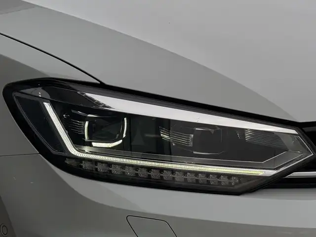 Volkswagen Touran view 15