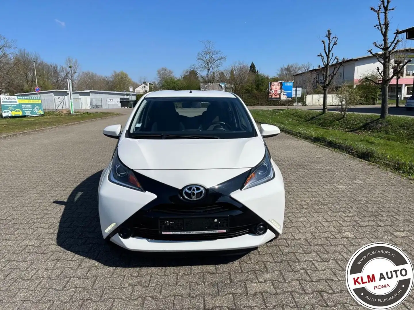 Toyota Aygo 1.0 VVT-i 69 CV 5 porte x-cite Bianco - 2
