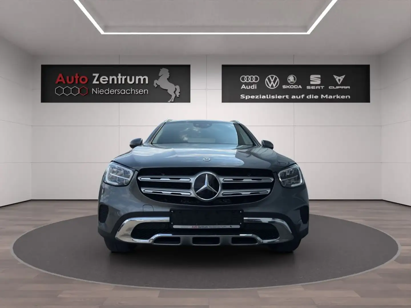 Mercedes-Benz GLC 300 de 4Matic HYBRID High-End CarPlay AHK*Kamera*LED Grau - 2