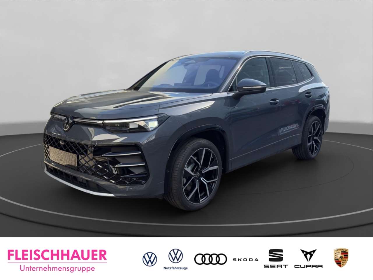 Volkswagen Tayron — Volkswagen Tayron 2,0 l TDI R-Line 4Motion DSG+STDHZ+PANO+AHK
