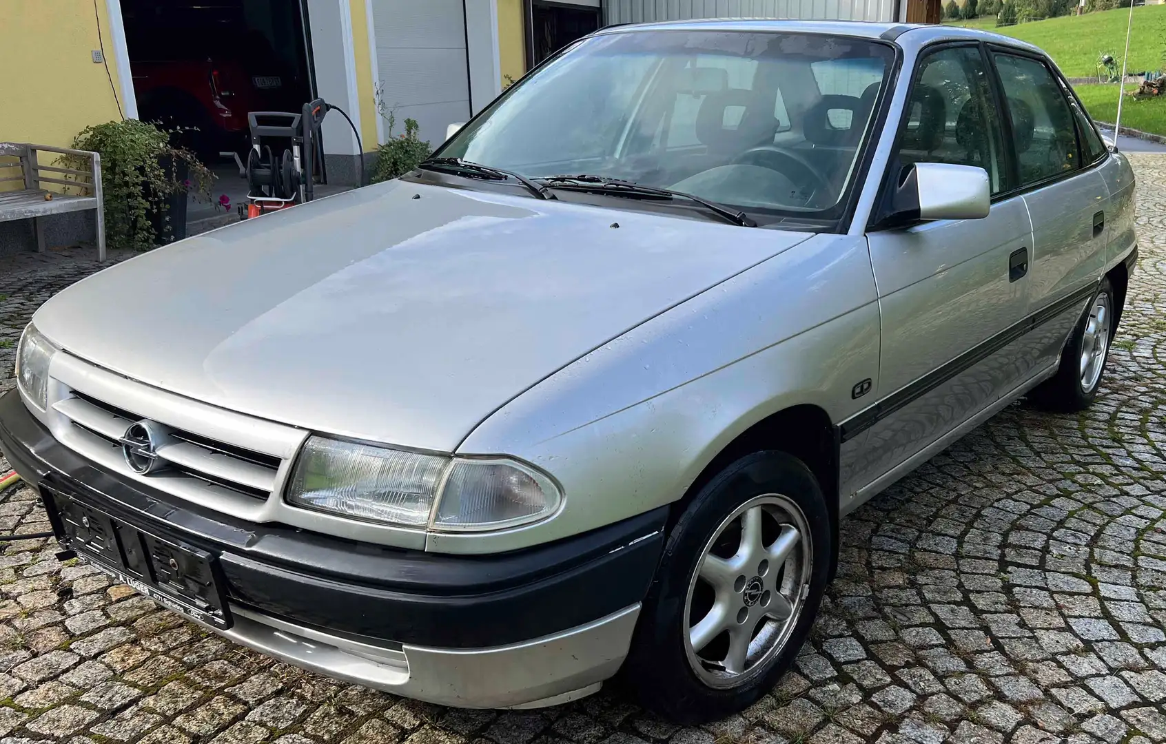 Opel Astra Astra GL TD Silber - 2