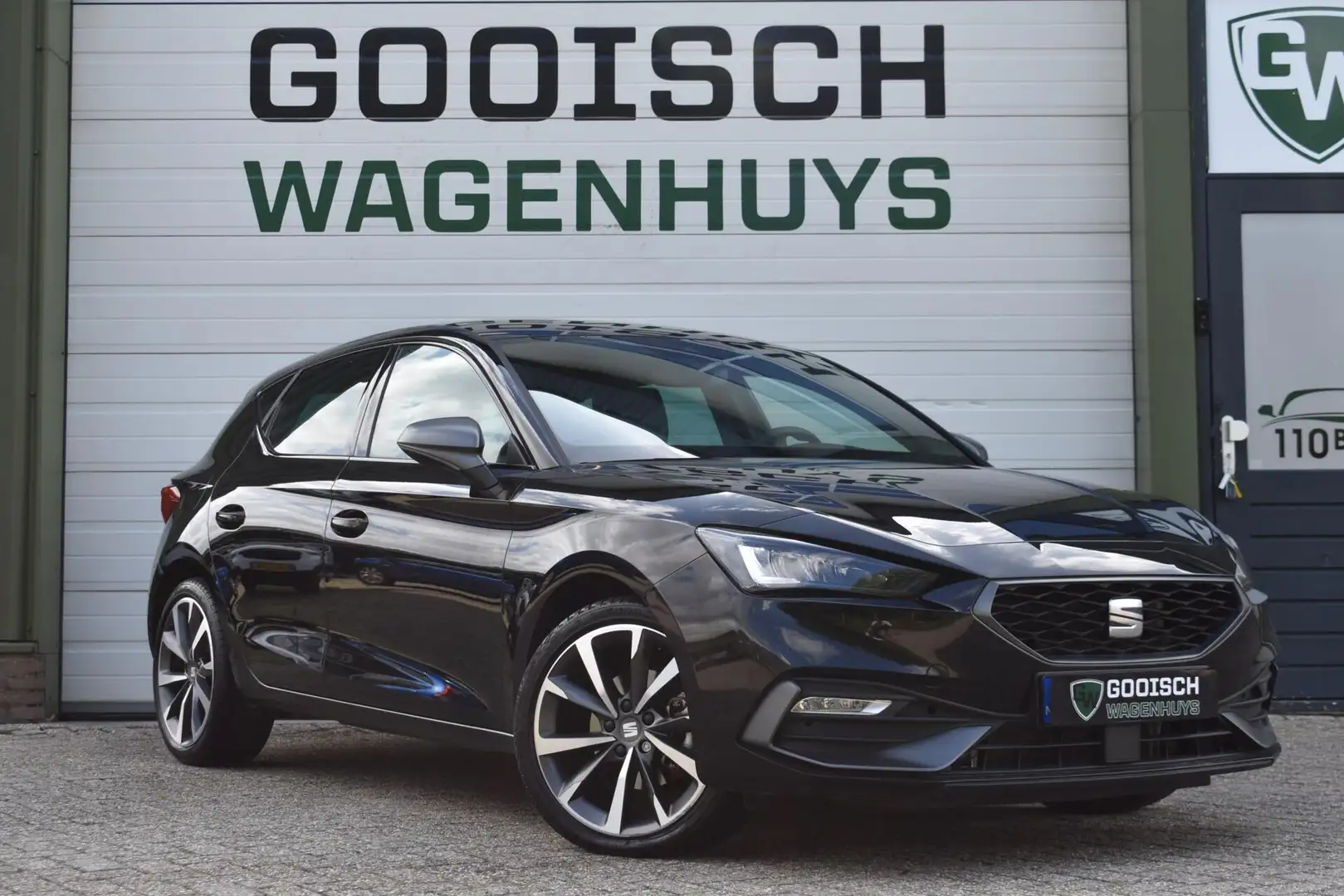 SEAT Leon 1.0 eTSI FR Business Intense | Cruise control | Di Nero - 2