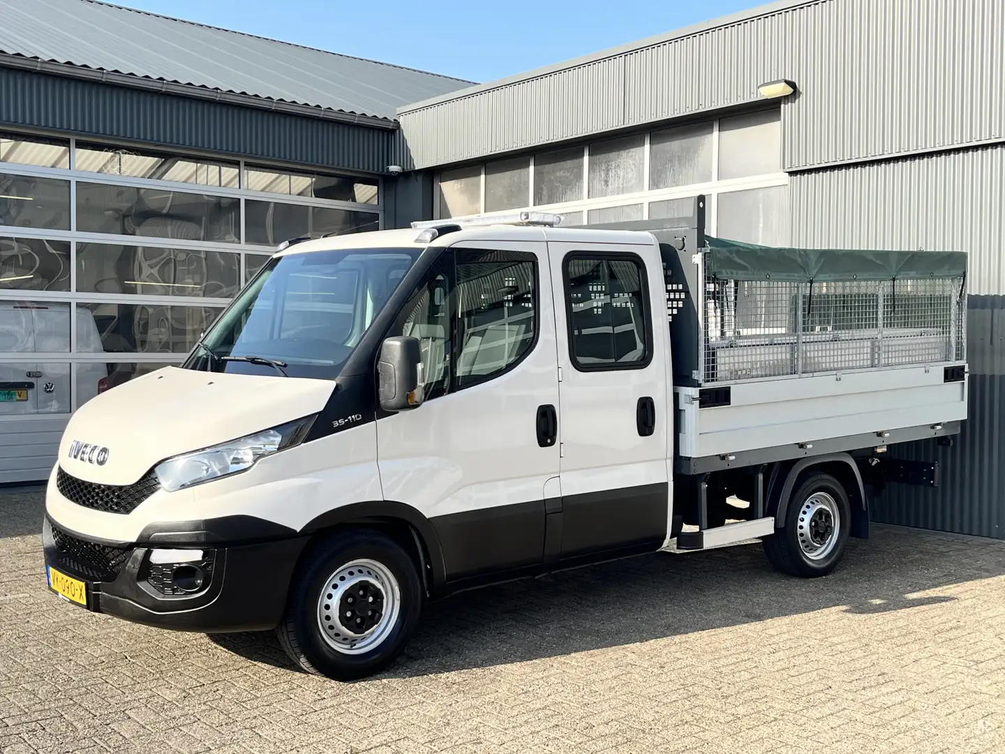 Iveco Daily 35S11D 2.3 DC 7 persoons 3500kg trekgewicht Airco Wit - 2