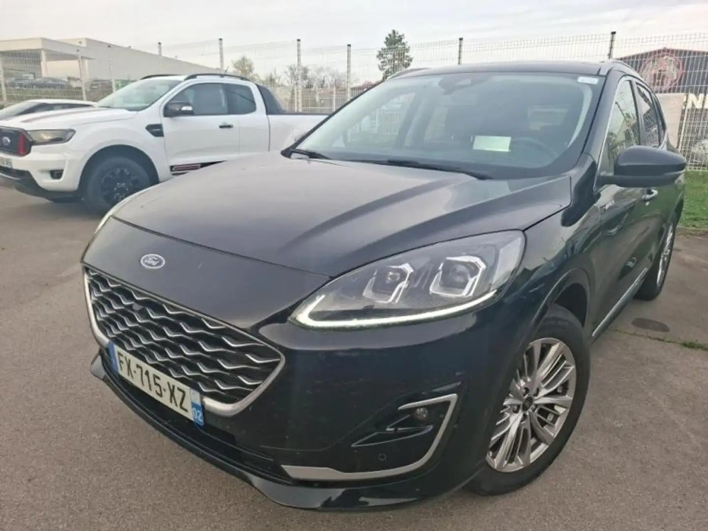 Ford Kuga 2.5 Duratec 190ch FHEV Vignale BVA Schwarz - 1
