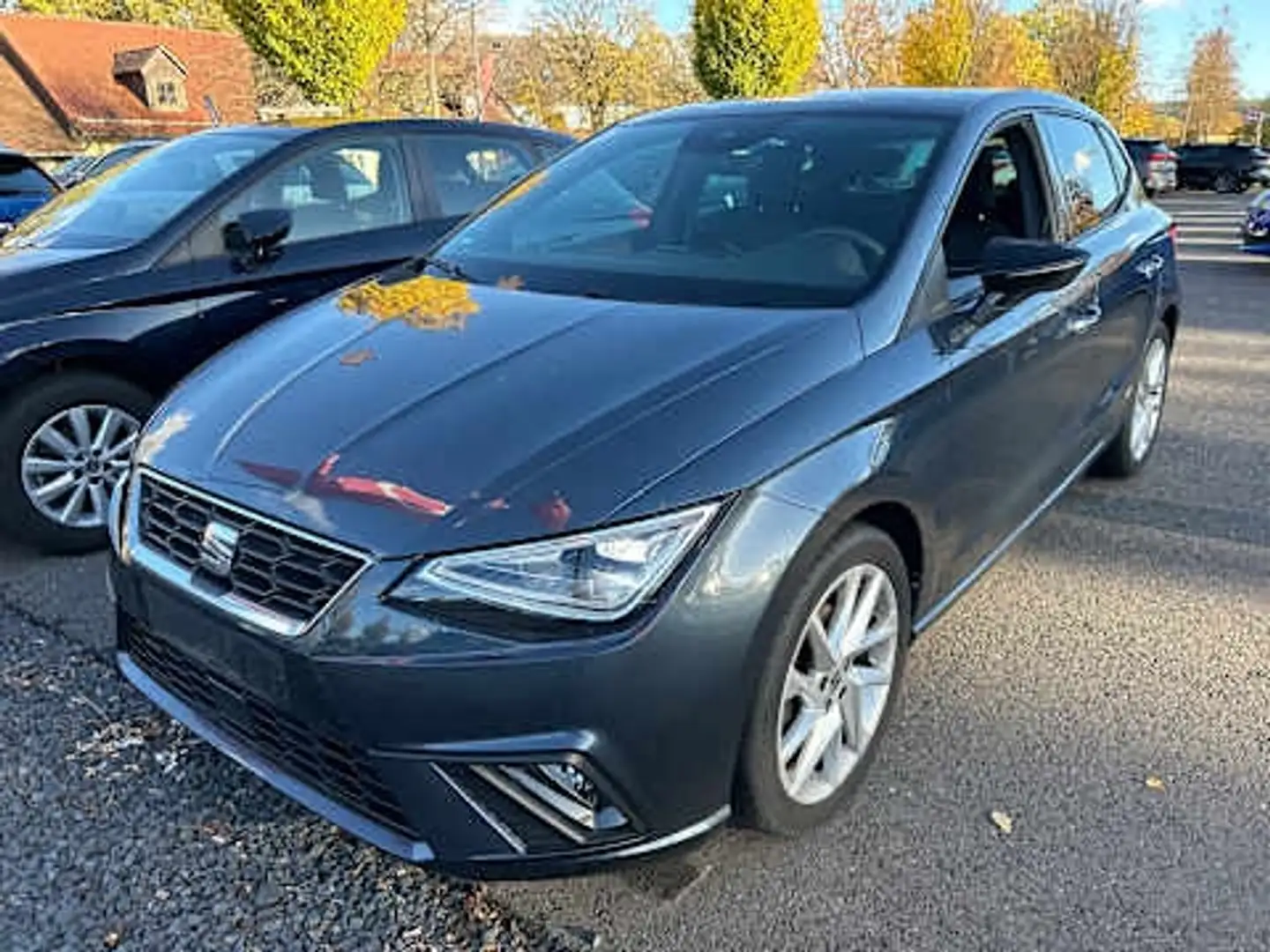 SEAT Ibiza FR 1.5 TSI Sitzh. PDC Navi ACC LED ACC AUT Grau - 2