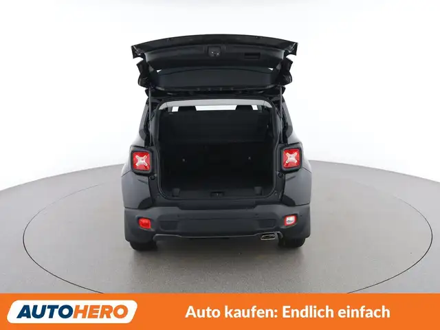 Jeep Renegade view 17