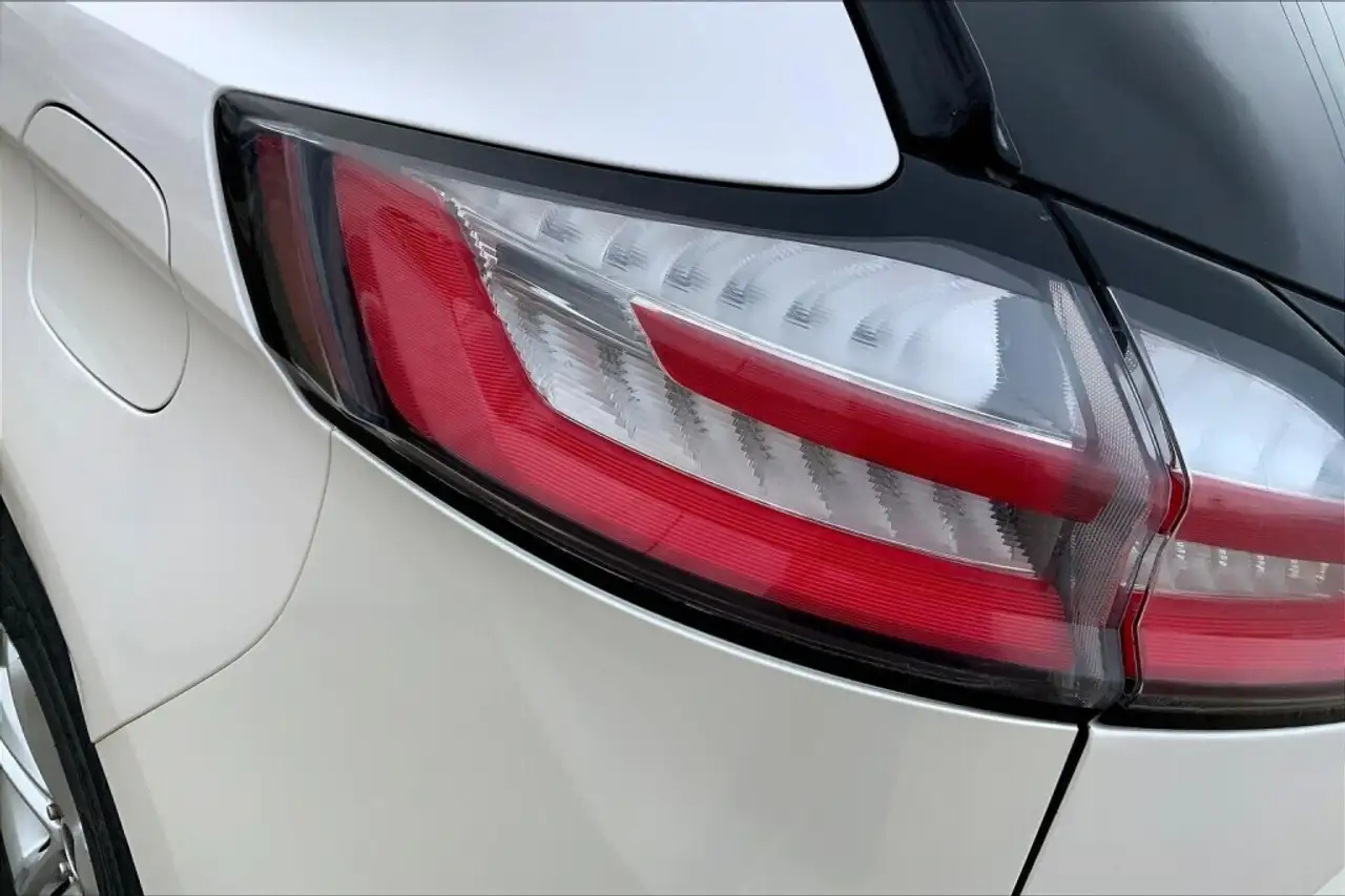 Ford Edge снимка Ford Edge