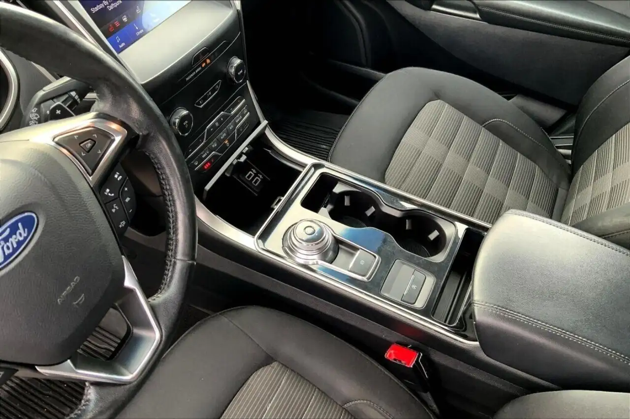 Ford Edge снимка Ford Edge
