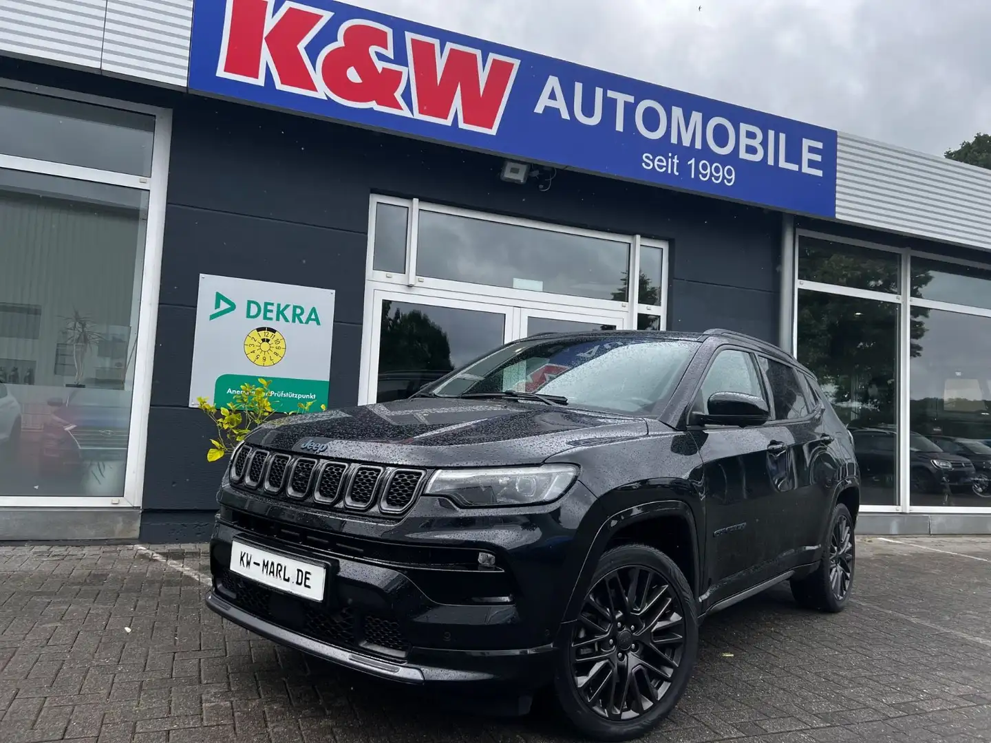 Jeep Compass COMPASS*S*PI HYBRID 4WD PANO ALPINE LEDER AHK Negro - 2