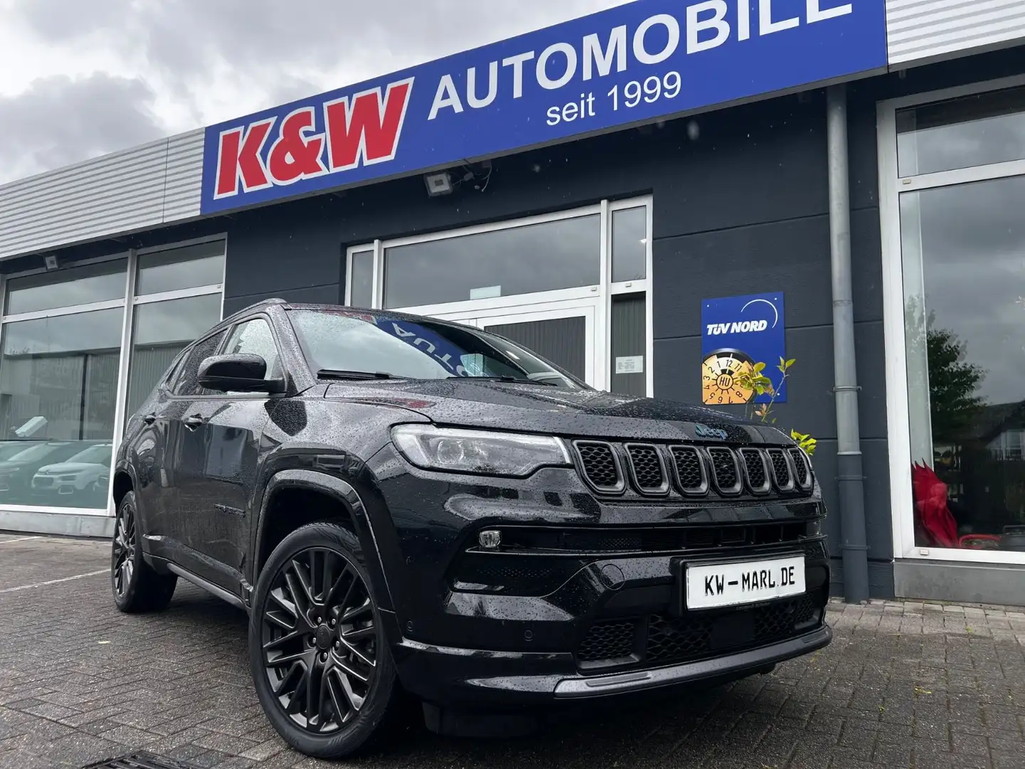 Jeep Compass COMPASS*S*PI HYBRID 4WD PANO ALPINE LEDER AHK Negro - 1