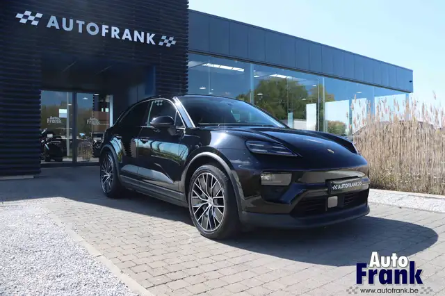 Porsche Macan 4 / PANO / LUCHVERING / 18WEGE / ACC / BOSE / 360CAM / CHRONO PACK