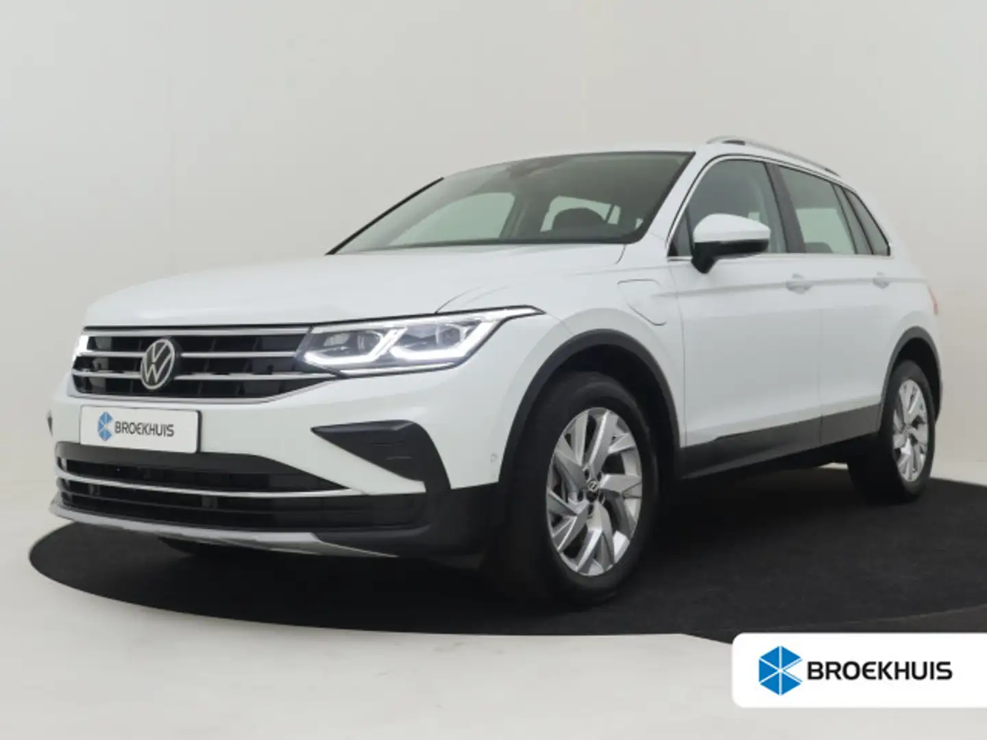 Volkswagen Tiguan 1.4 TSI eHybrid Elegance 245pk | Dodehoekdetectie Wit - 1