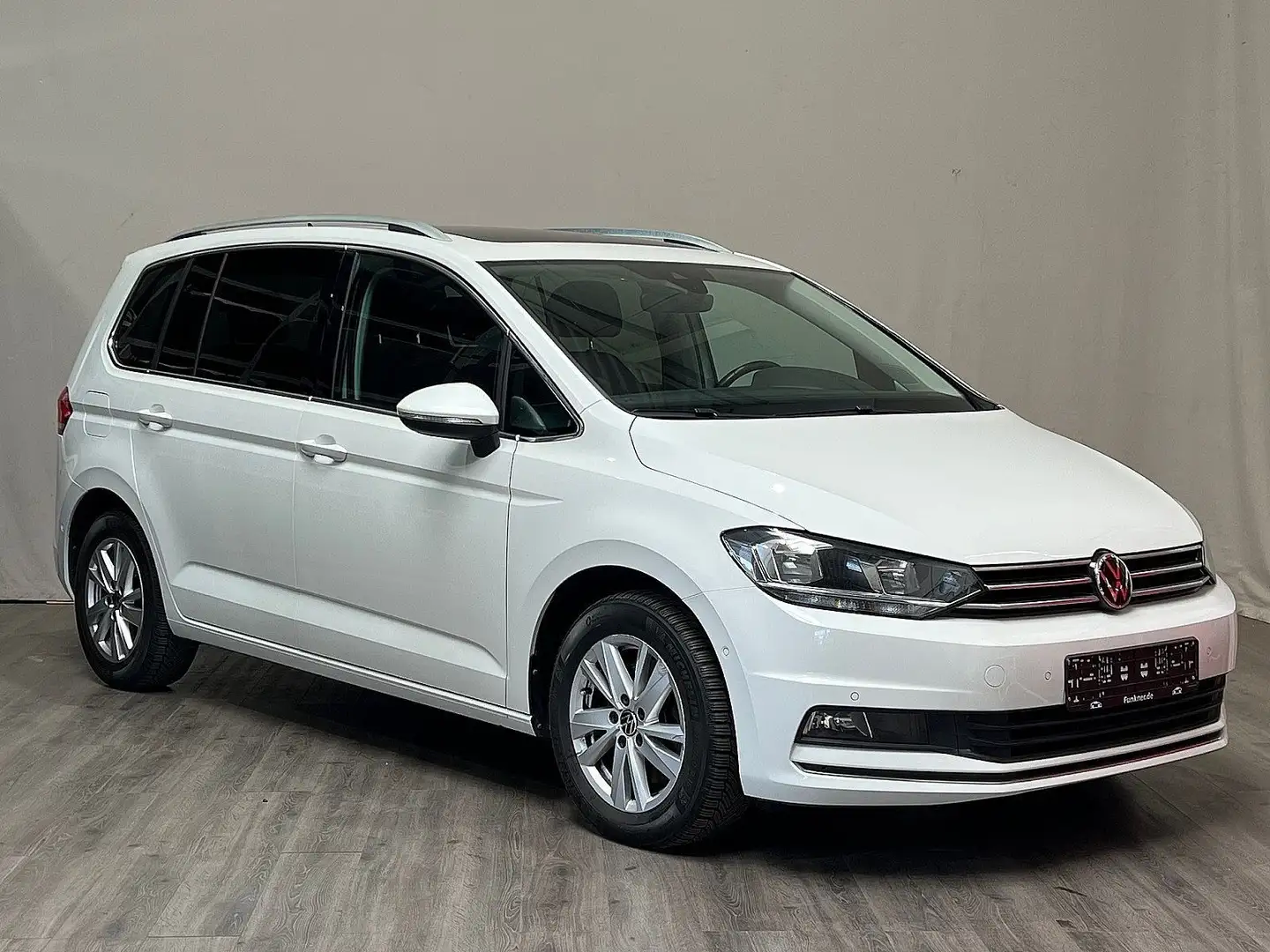 Volkswagen Touran 2.0 TDi SCR Highline/PNORAMA/AHK/1-HAND! Weiß - 2