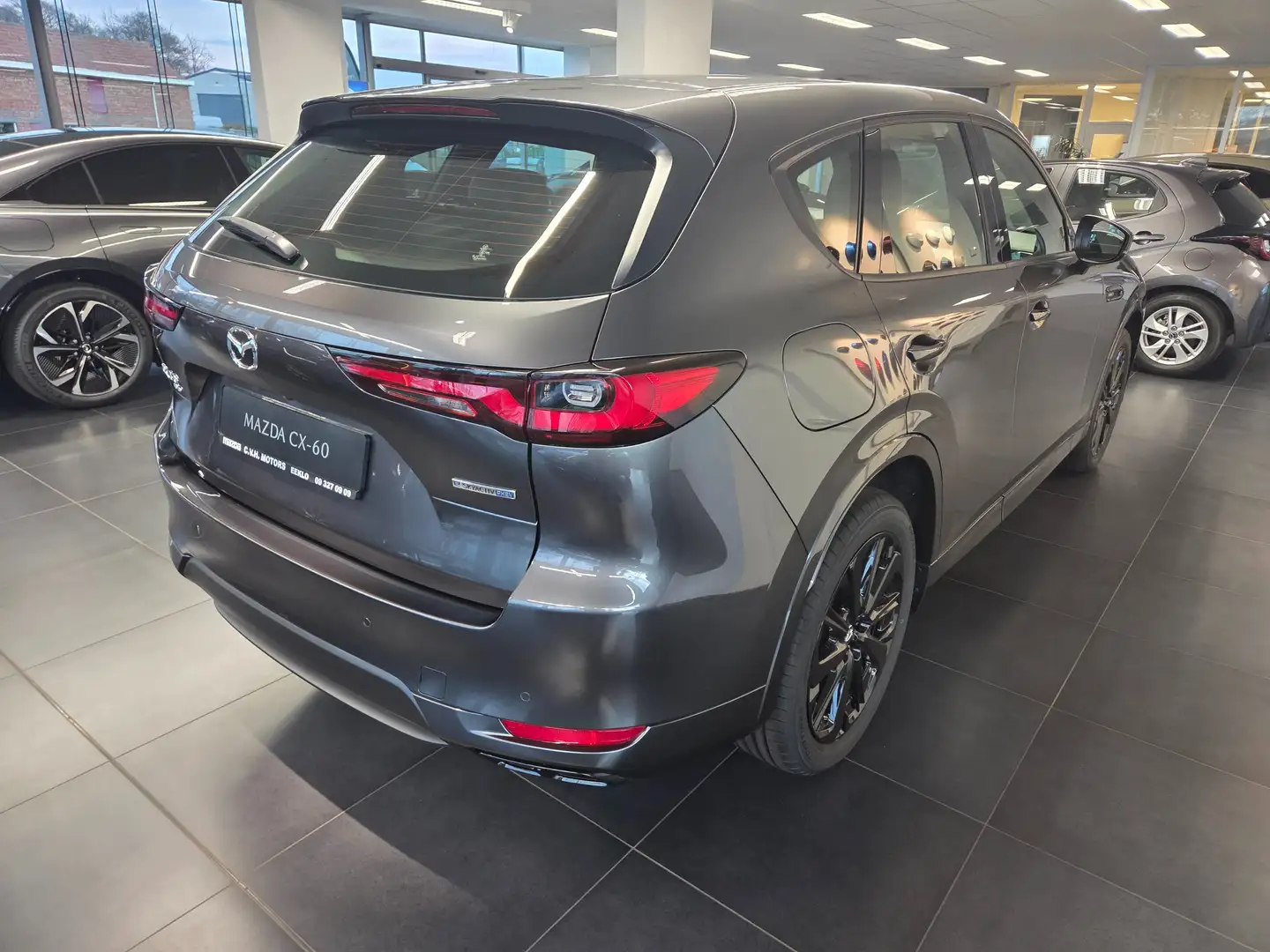 Mazda CX-60 CX-60 AWD PHEV Aut. HOMURA Grijs - 2