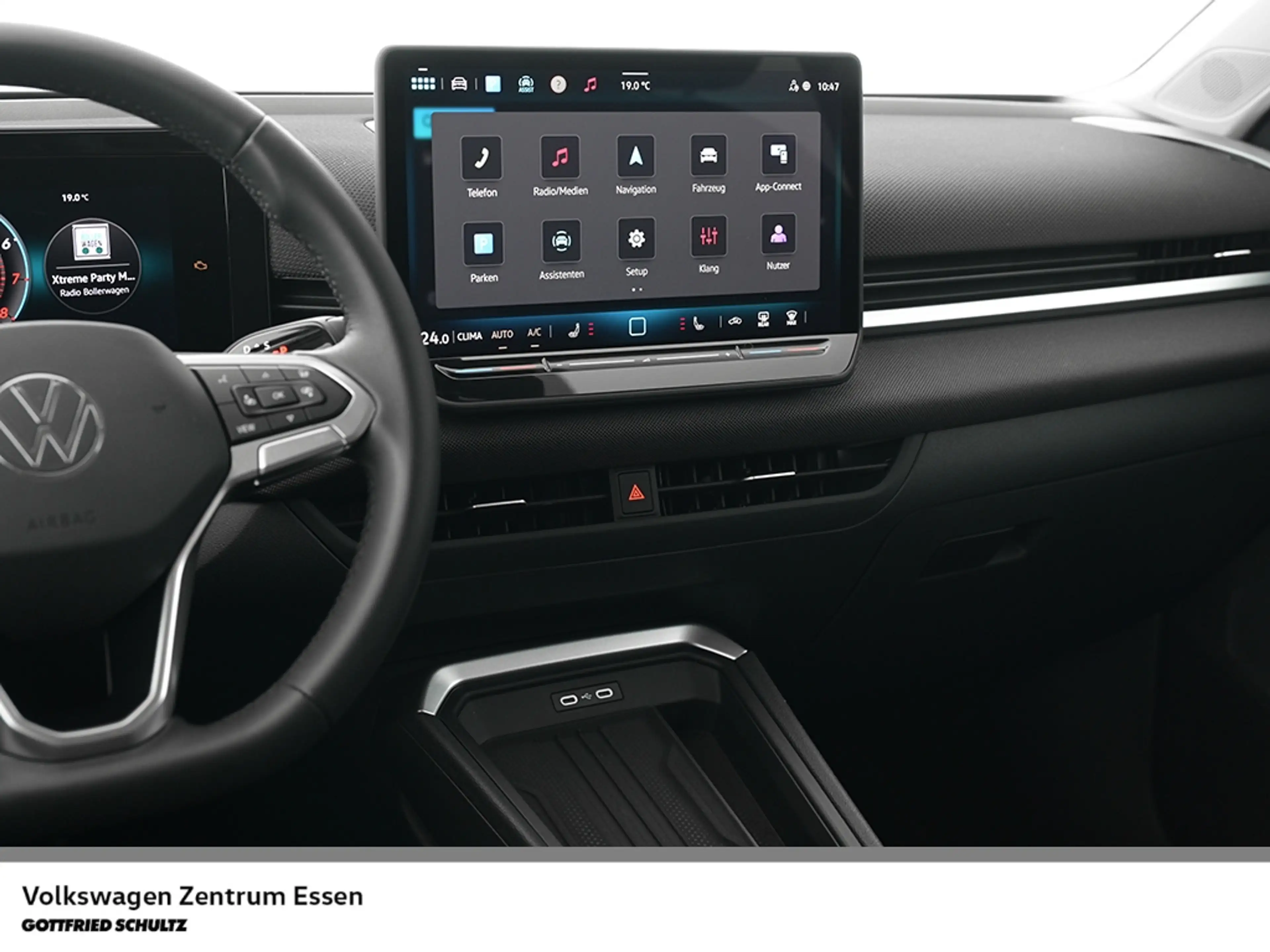 Volkswagen T-Roc Life 1.5 l eTSI DSG LED Rückfahrkamera SHZ — photo 14