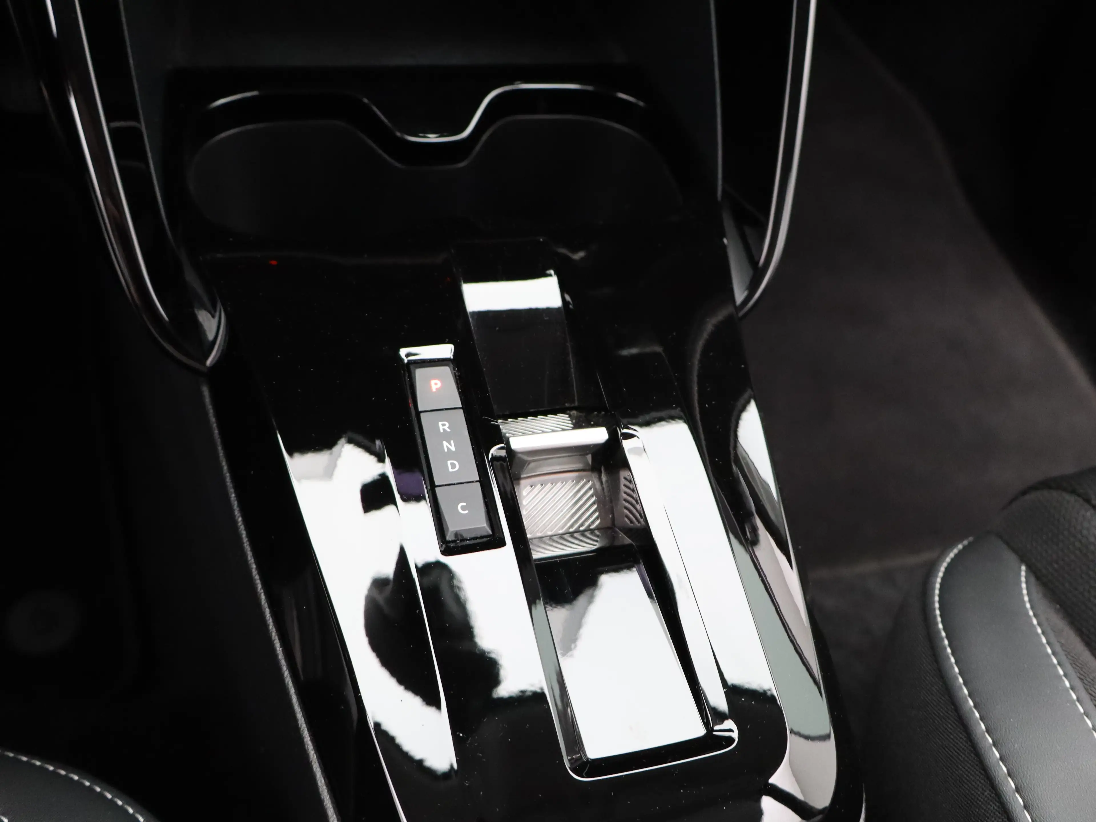 Citroen C3 Aircross ë-C3 Max 113pk 44 kWh | Navigatie | Camera | Clima — photo 19