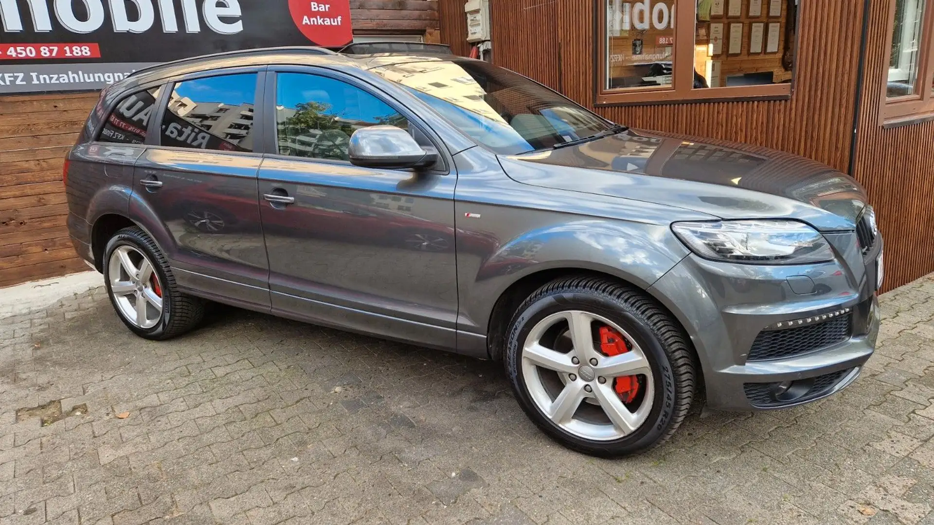 Audi Q7 3.0 TDI quattro, Panorama, 7 Sitze, S-Line Grijs - 2