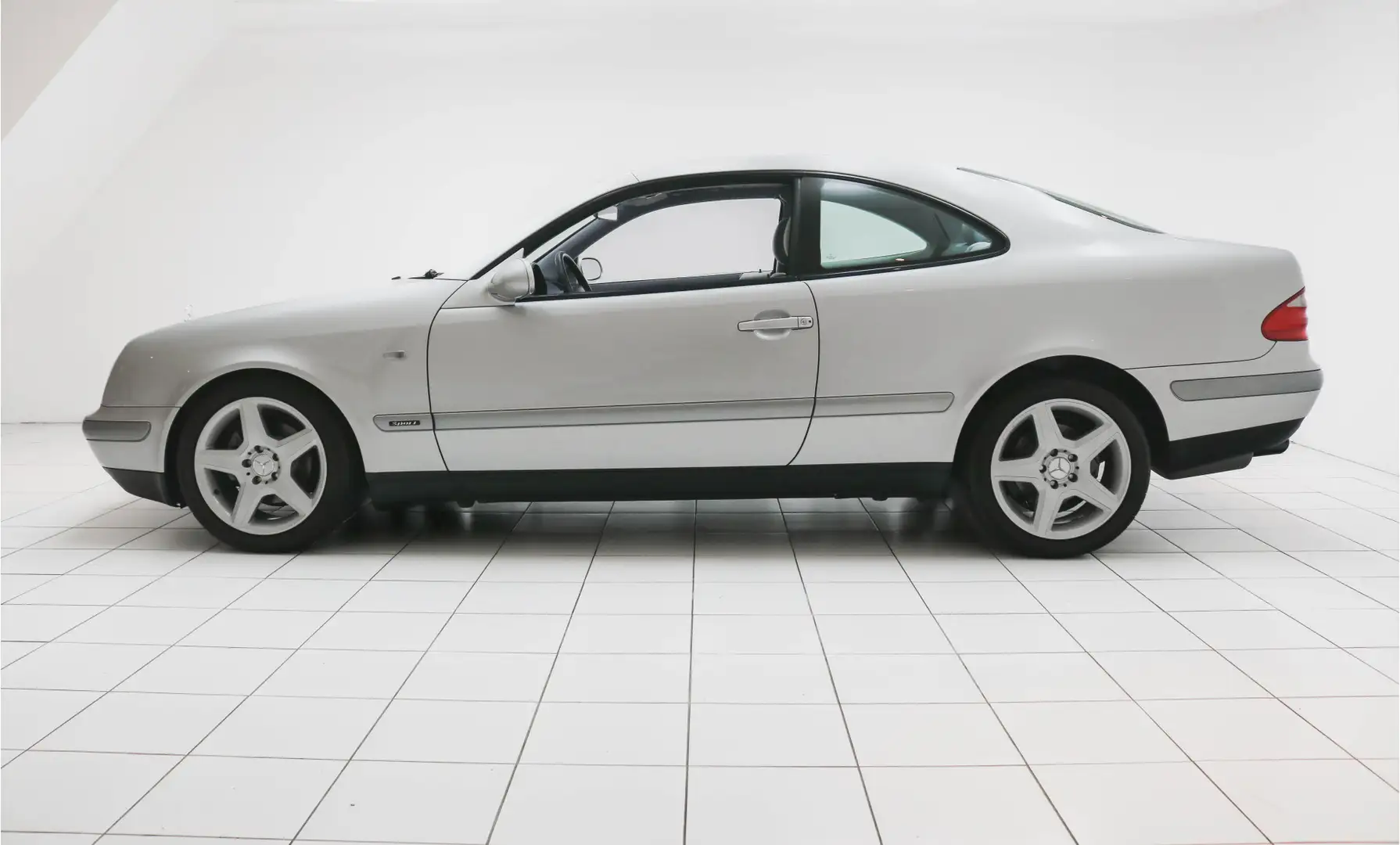 Mercedes-Benz CLK 230 Kompressor Sport * 1 owner * 29.000 km * All origi Stříbrná - 2