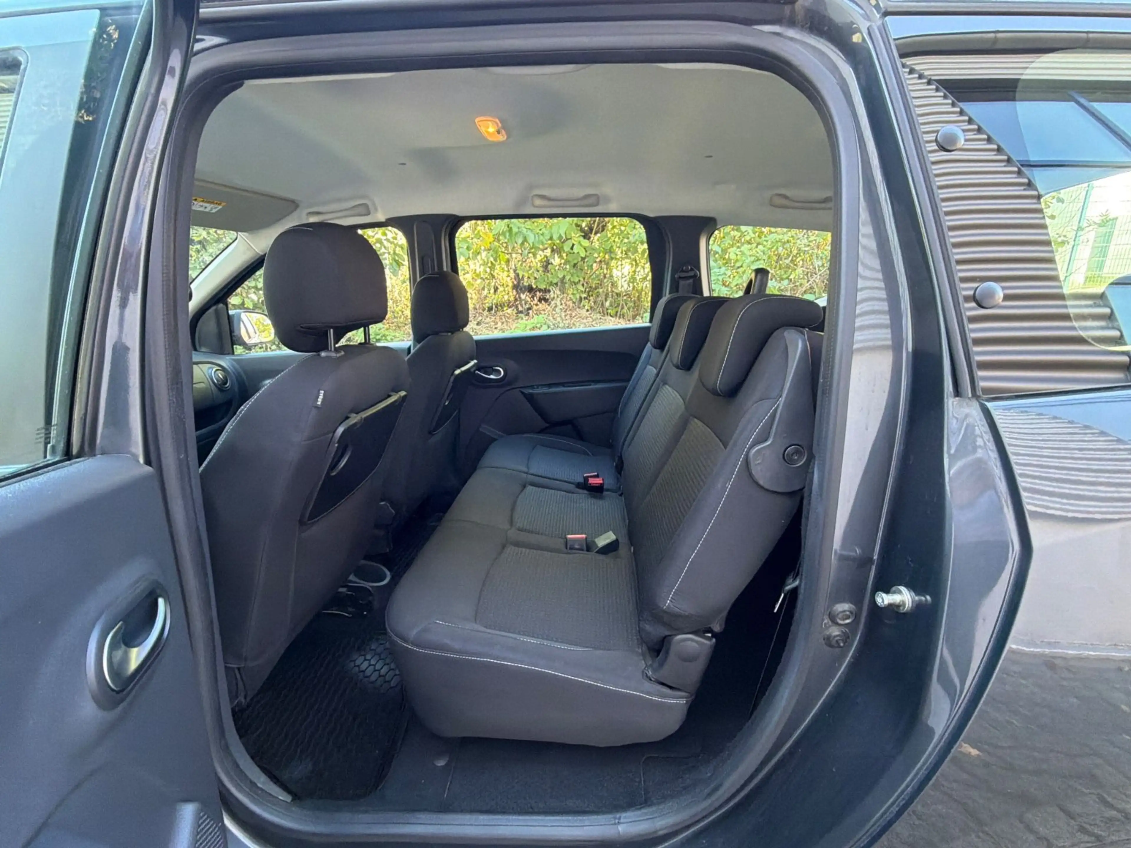 Dacia Lodgy Comfort 1.5 TEMP/PDC/KLIMA — photo 9