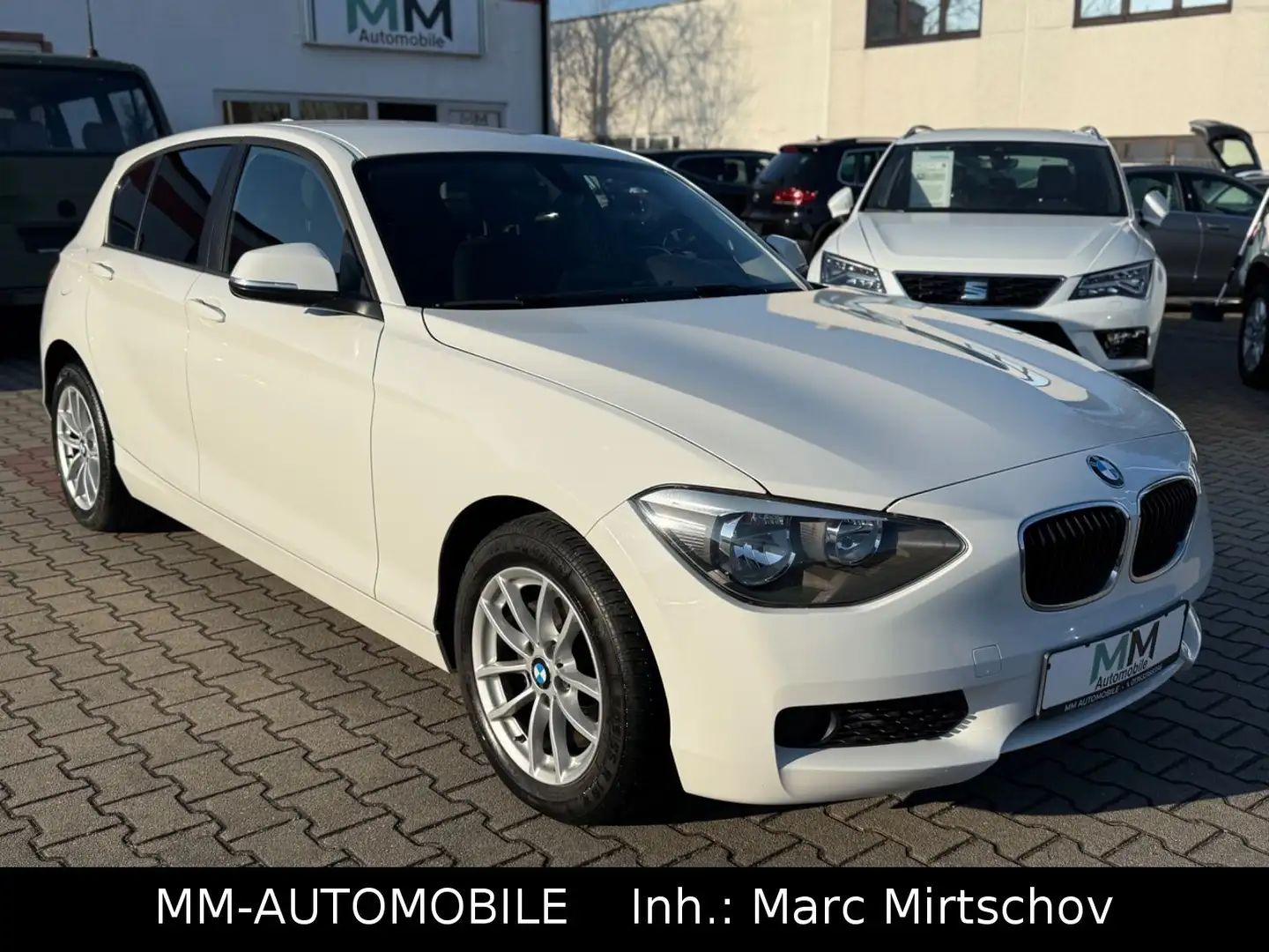 BMW 116 d Lim.5-trg Advant-NAVI-PDC-SHZ-TEMP-BLUET Weiß - 1