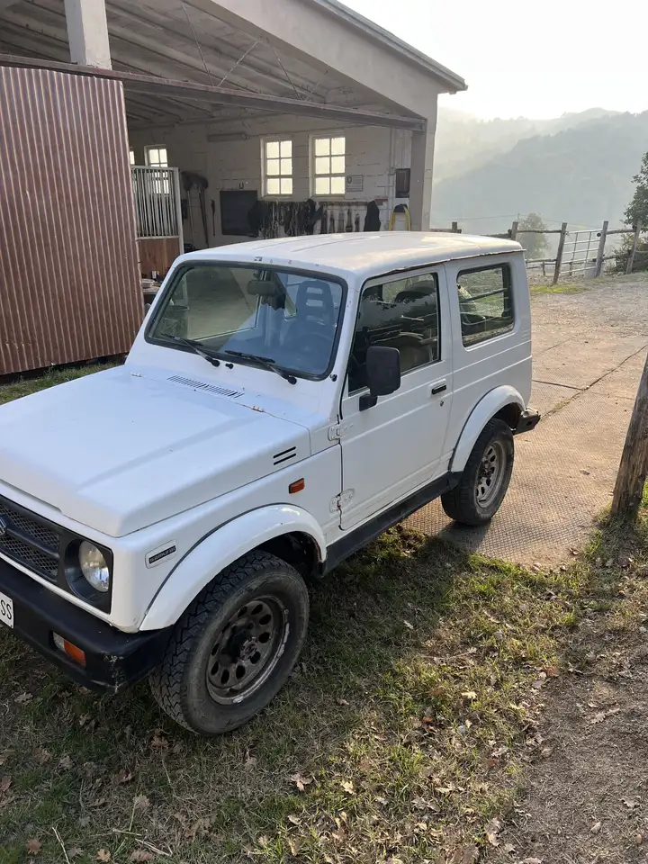 Suzuki Samurai