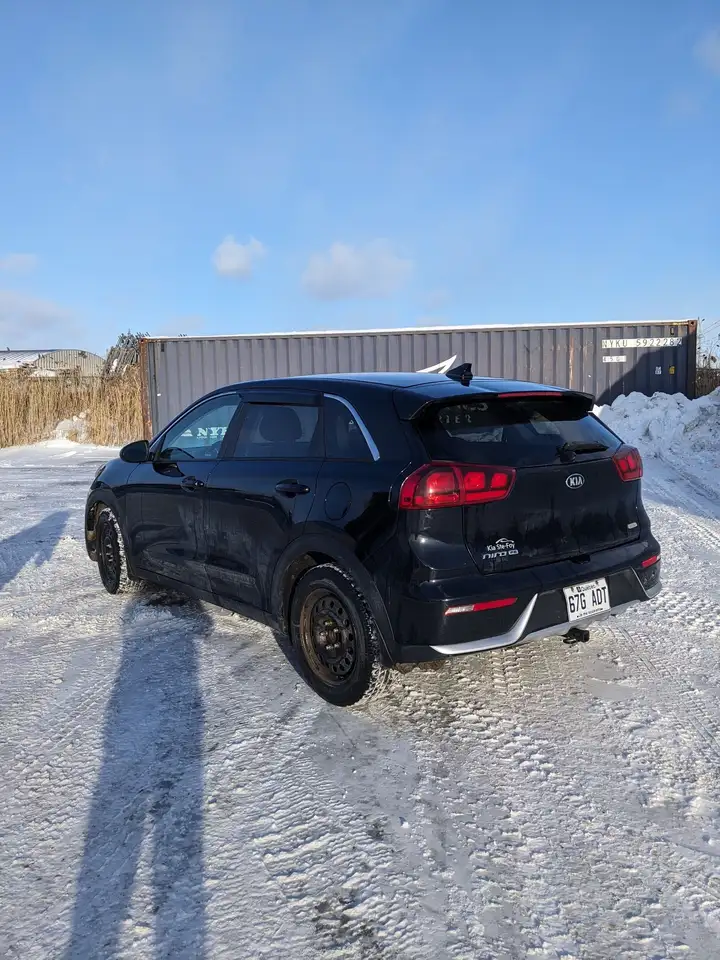 Kia Niro снимка Kia Niro