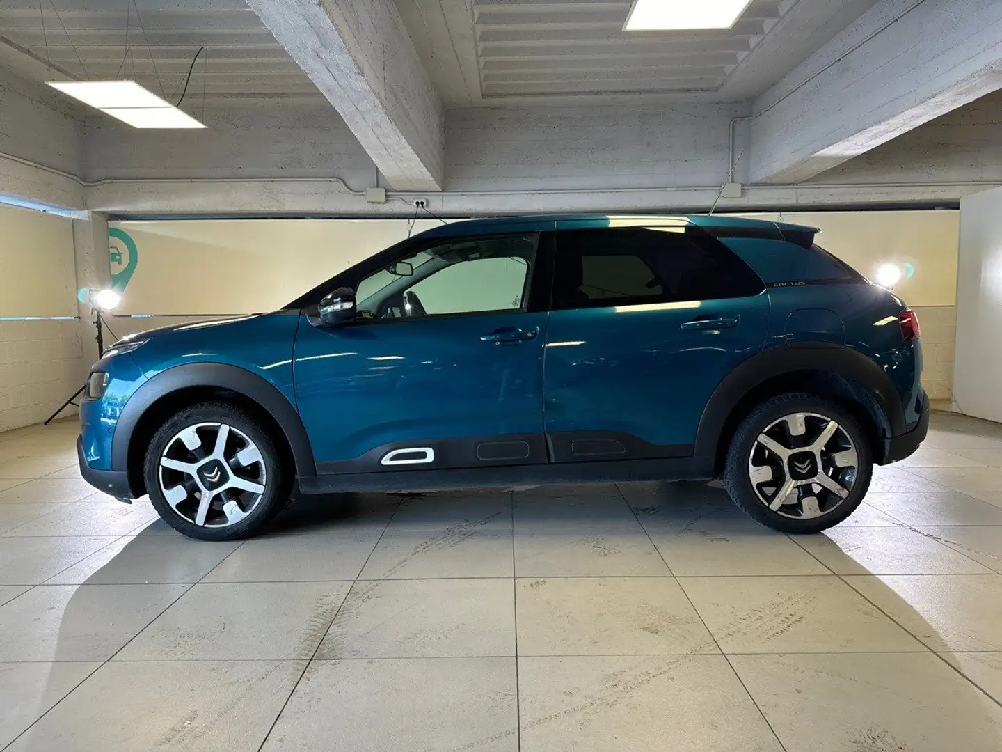 Citroen C4 Cactus PureTech 130 S&S Shine Verde - 2