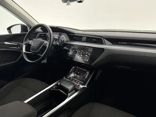 Audi E-Tron view 4