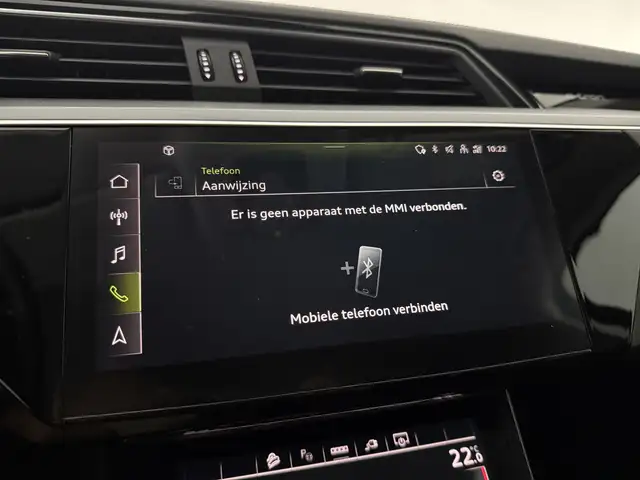 Audi E-Tron view 29