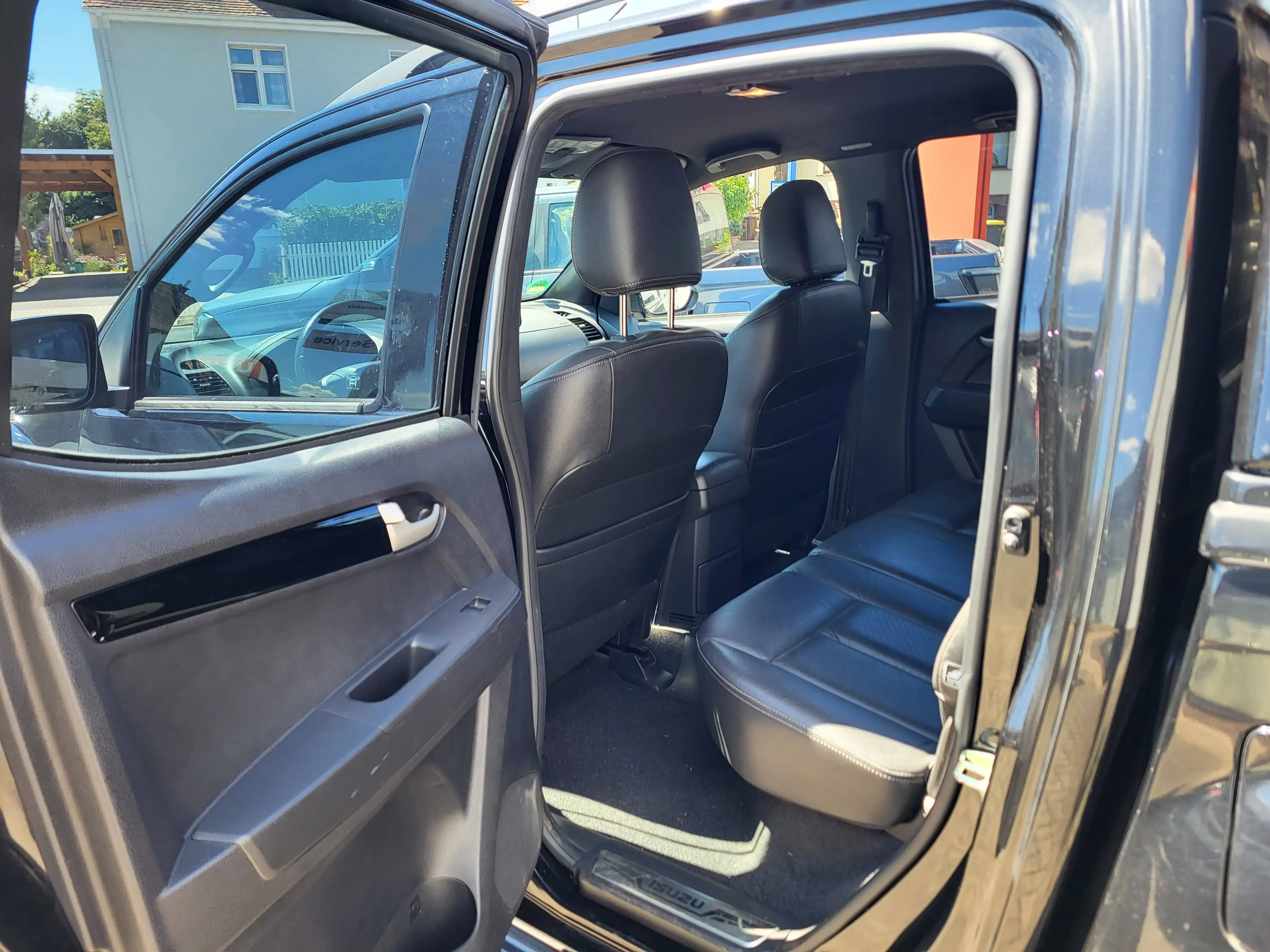 Isuzu D-Max D-Max 4x4 Double Cab Autm. Premium — photo 9