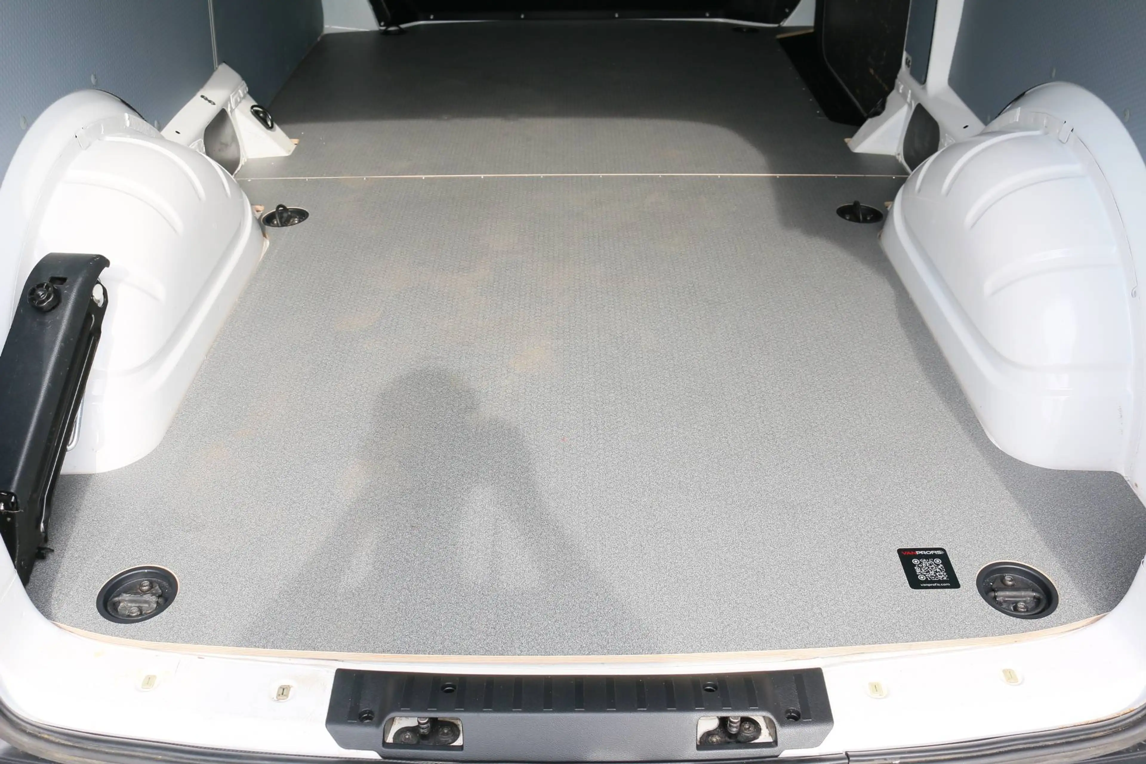 Volkswagen T6.1 Transporter Lang*DSG*ACC*Xenon*Flügeltüre — photo 10