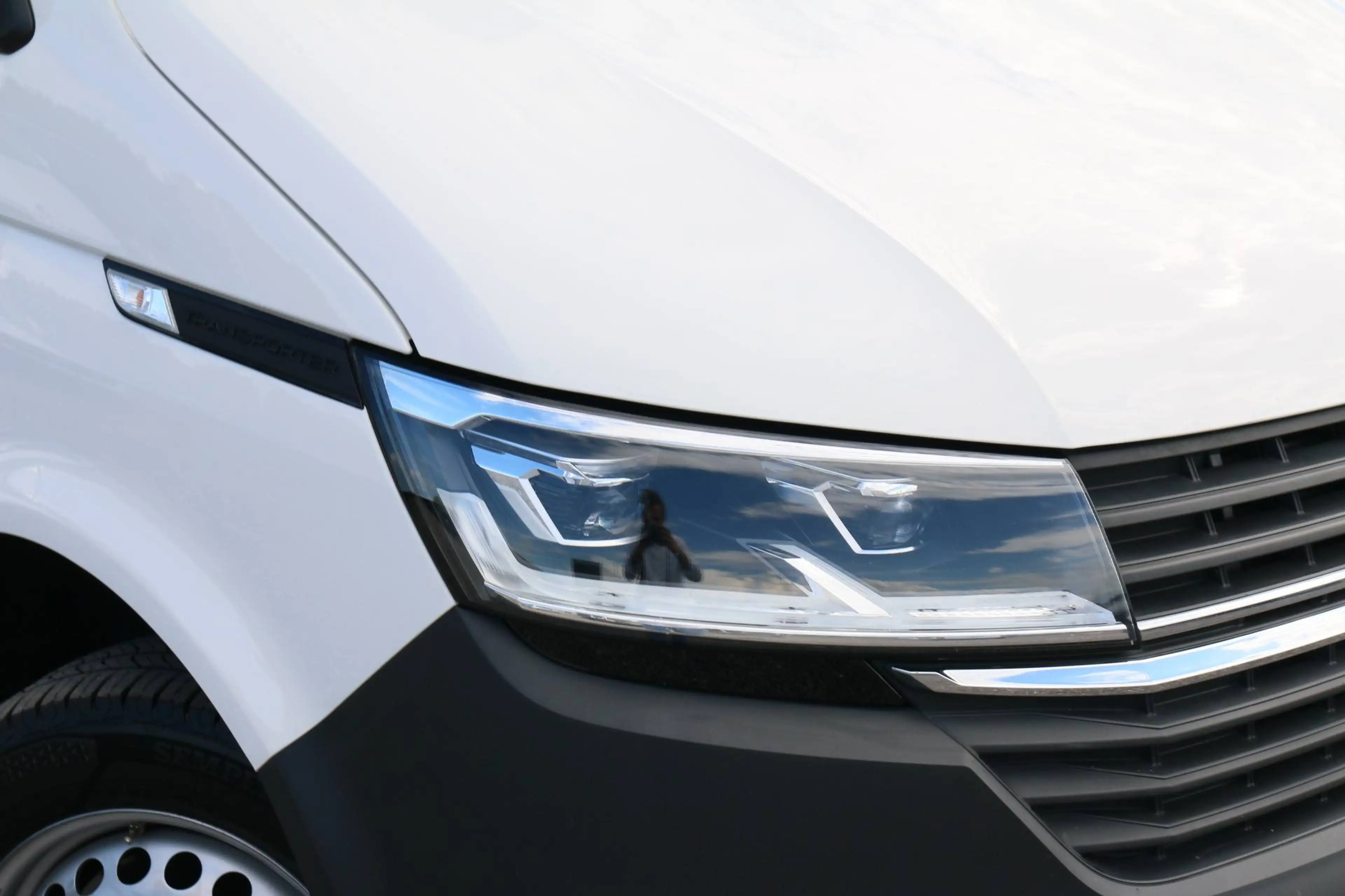 Volkswagen T6.1 Transporter Lang*DSG*ACC*Xenon*Flügeltüre — photo 5