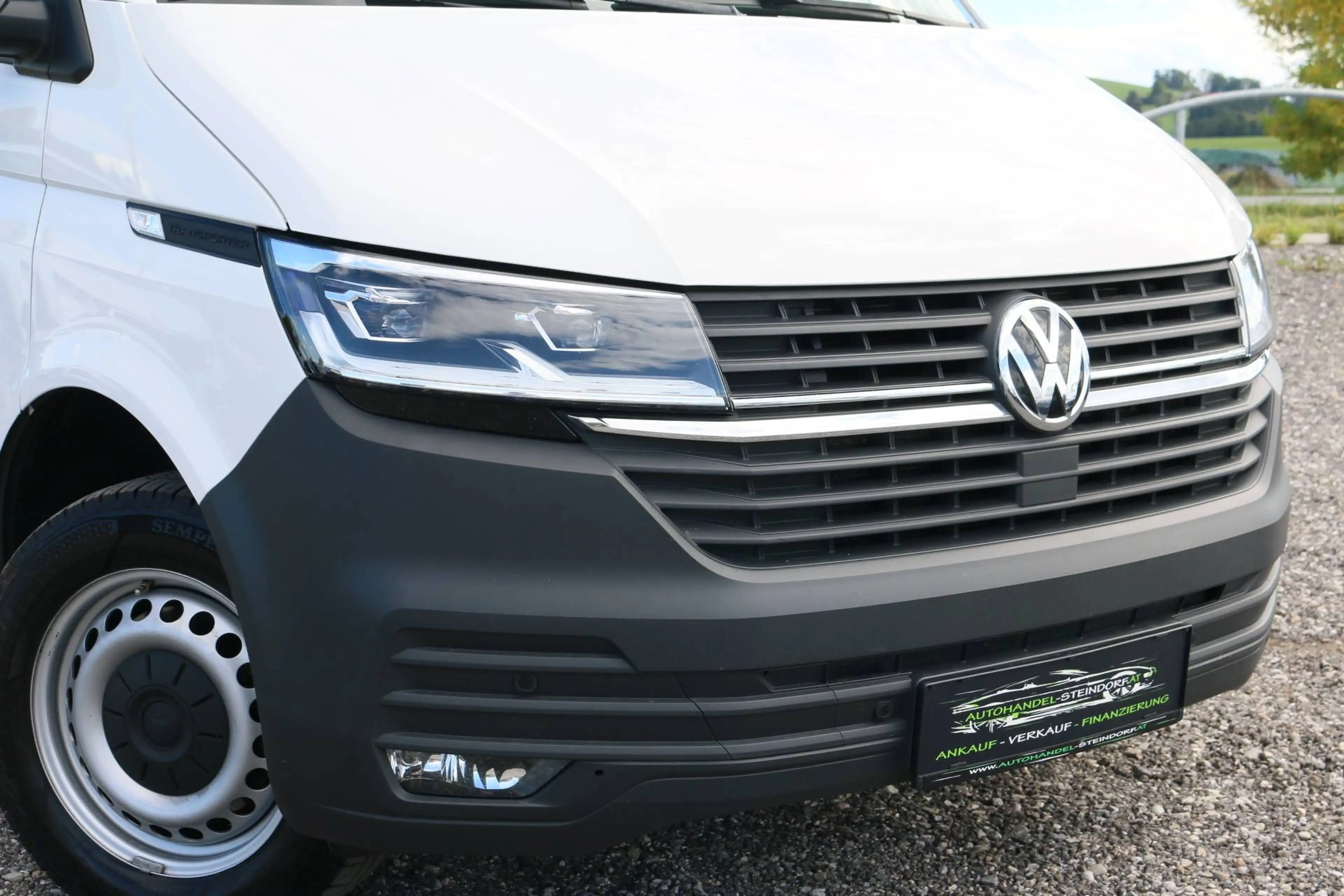 Volkswagen T6.1 Transporter Lang*DSG*ACC*Xenon*Flügeltüre — photo 4
