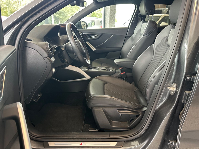 Audi Q2 35 TFSI S Line+ sport S Tronic Kamera Keyless — photo 2