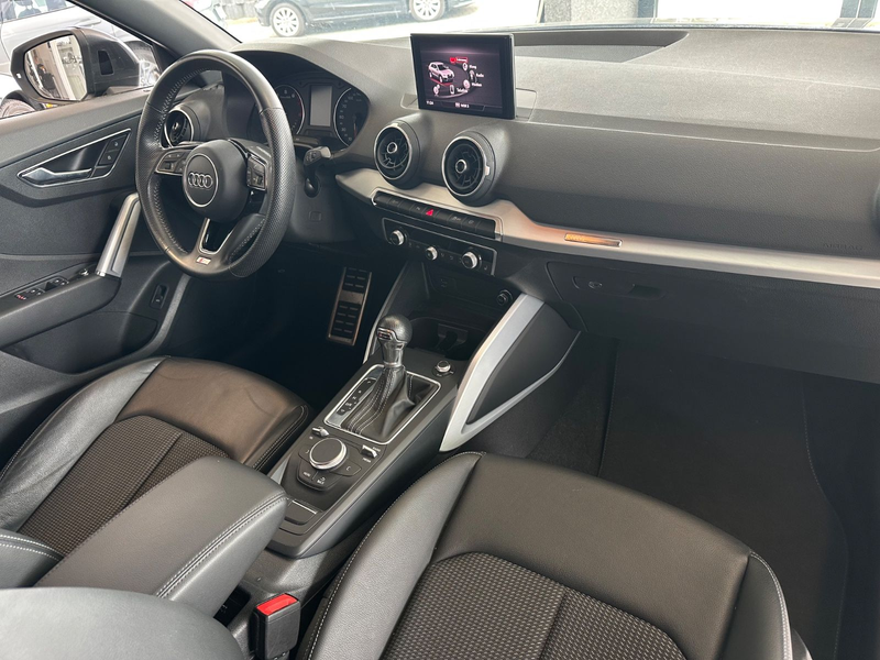 Audi Q2 35 TFSI S Line+ sport S Tronic Kamera Keyless — photo 13