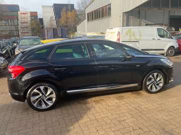 SportChic Hybrid4 TÜV 06.2026 2 HAND