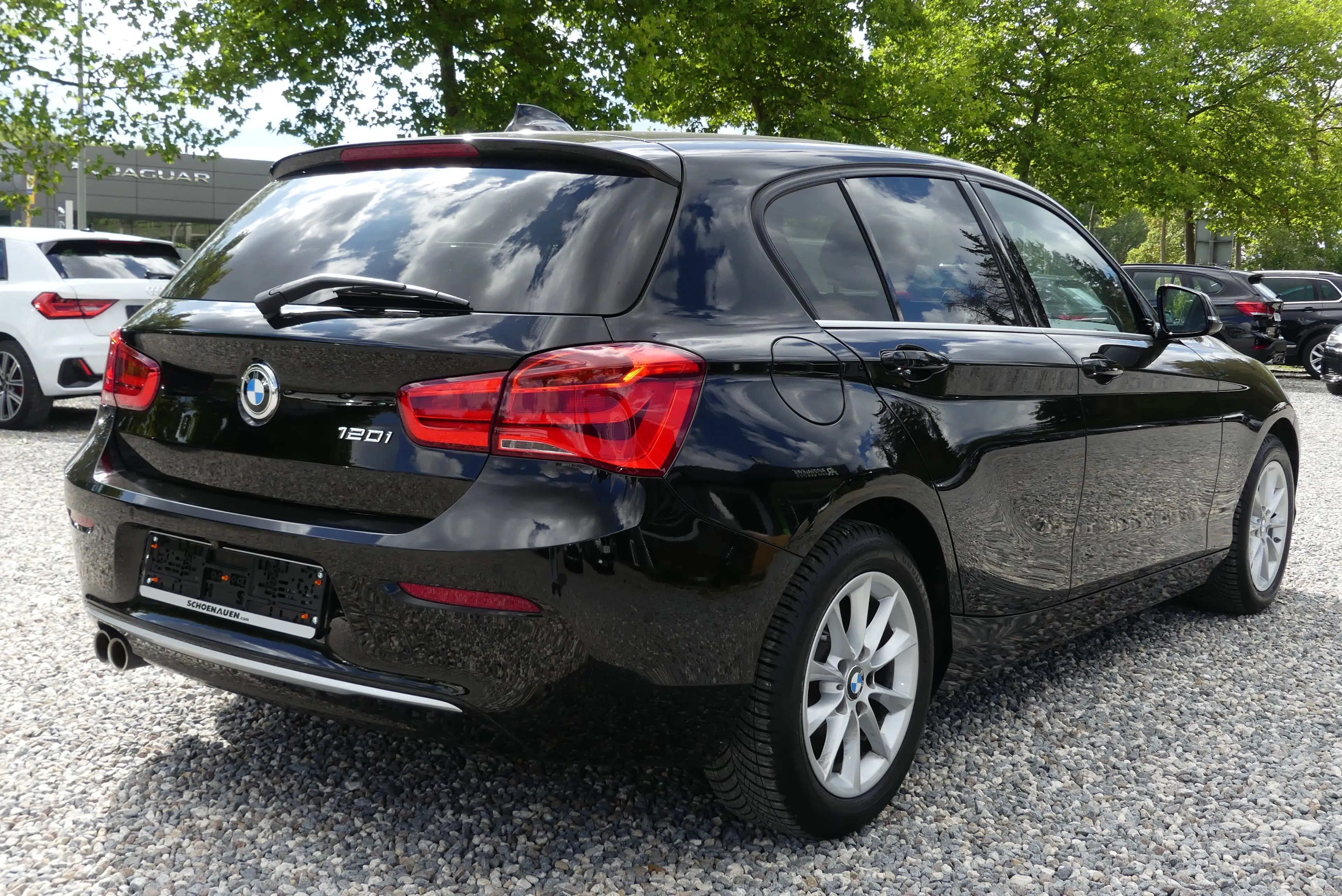 BMW 120 120 i Metropolitan*AHK*SHZ*NAVI*KAMERA*TEMPOMAT*LED — photo 5