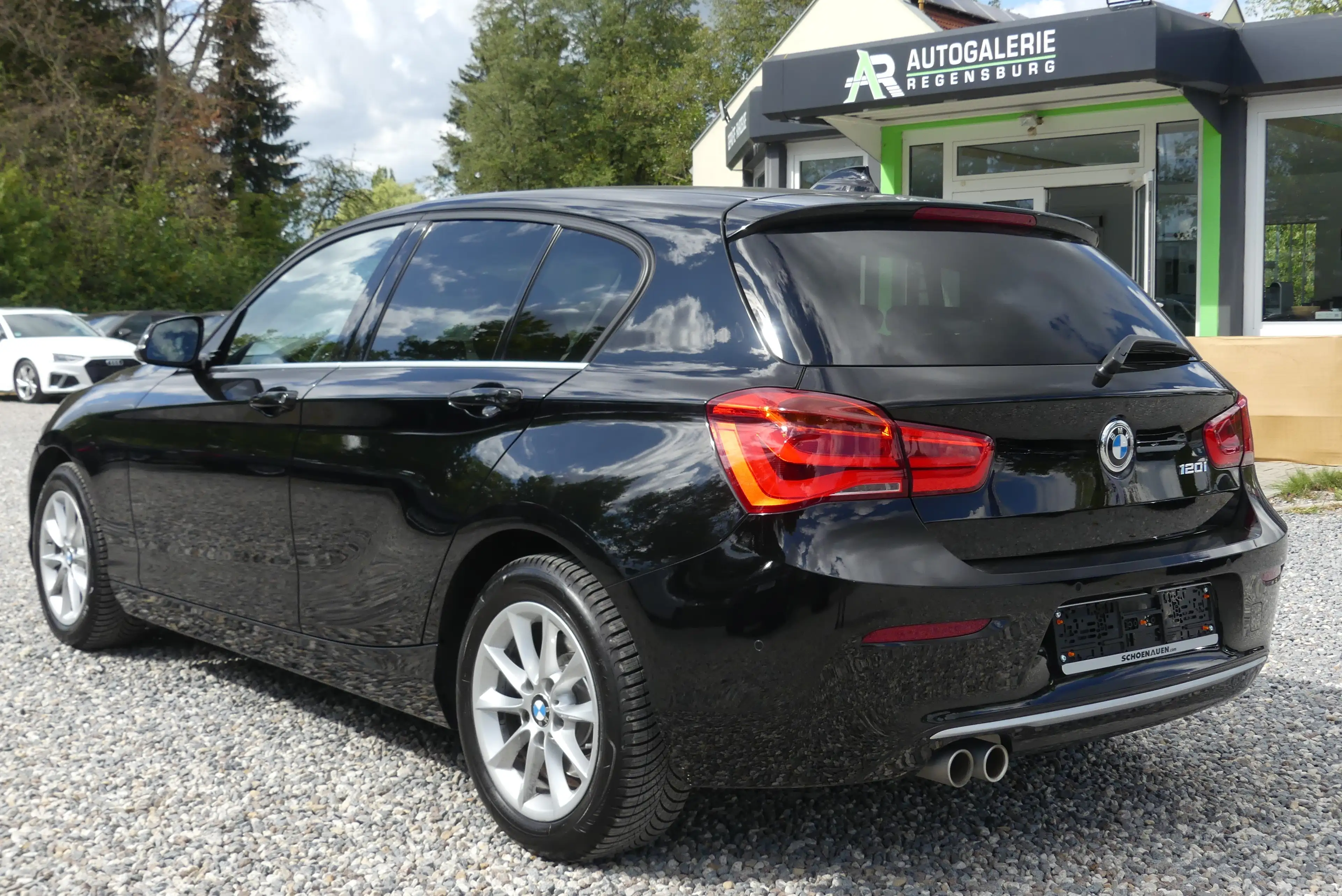 BMW 120 120 i Metropolitan*AHK*SHZ*NAVI*KAMERA*TEMPOMAT*LED — photo 7