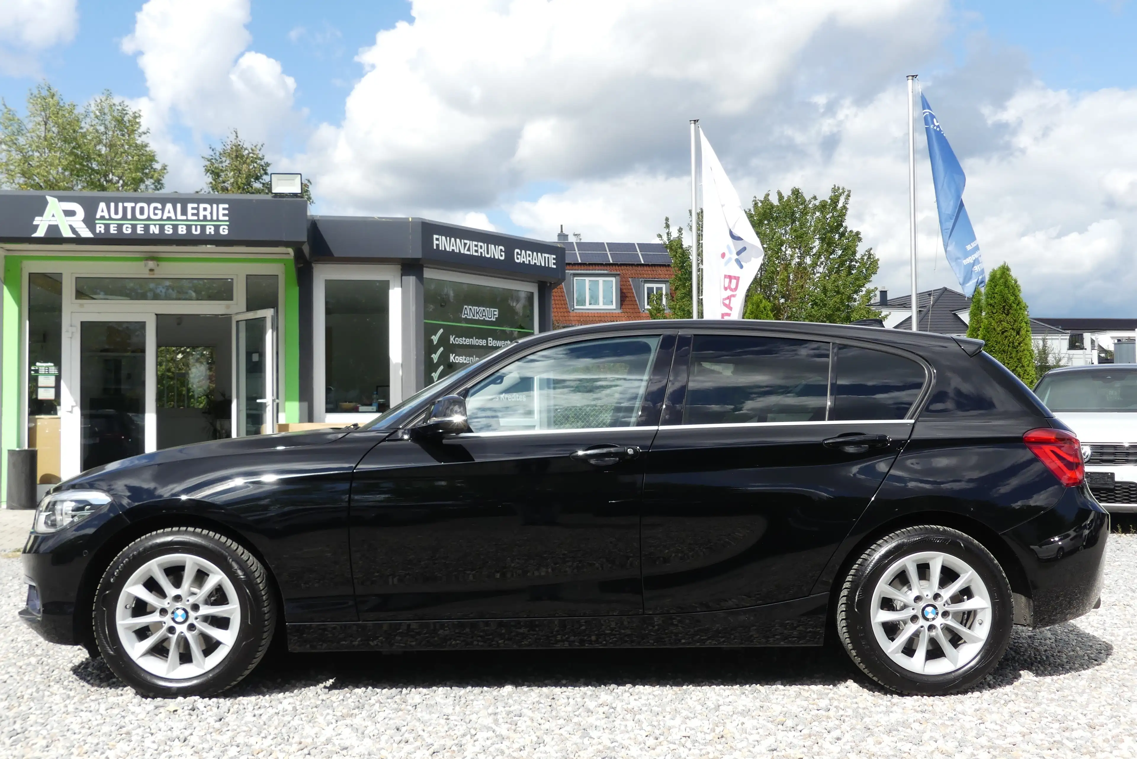 BMW 120 120 i Metropolitan*AHK*SHZ*NAVI*KAMERA*TEMPOMAT*LED — photo 8