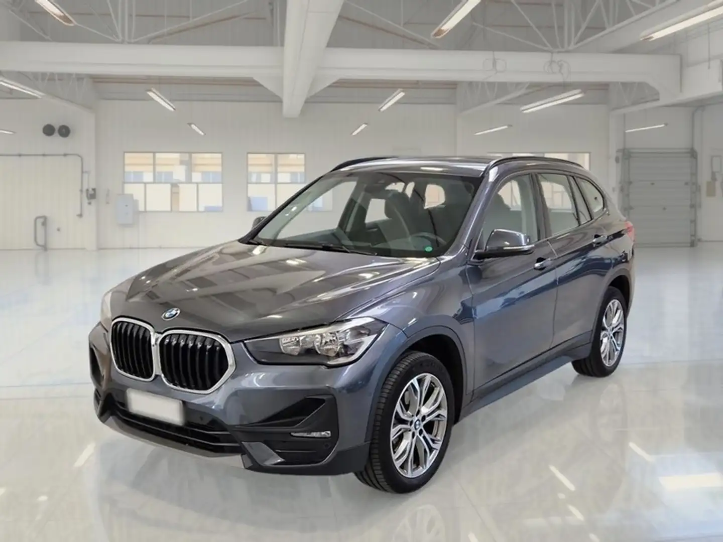 BMW X1 sDrive 18i Advantage Autom. - 1