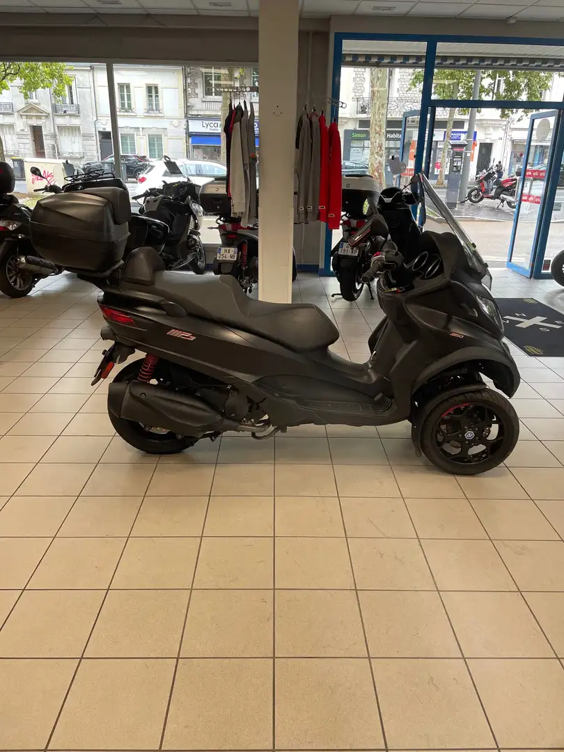 Piaggio MP3 350 Noir - 1