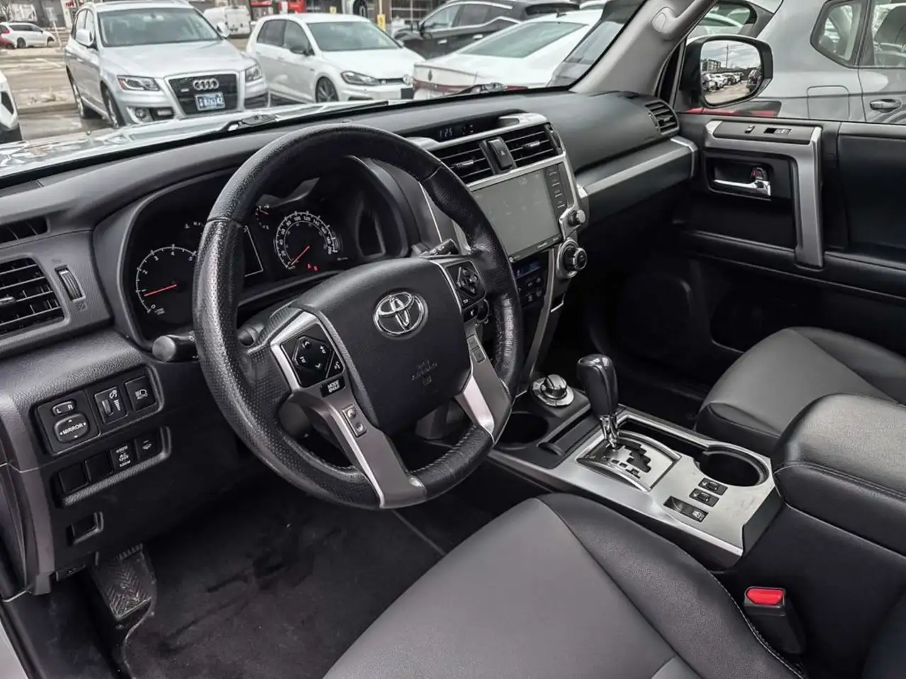Toyota 4-Runner снимка Toyota 4-Runner