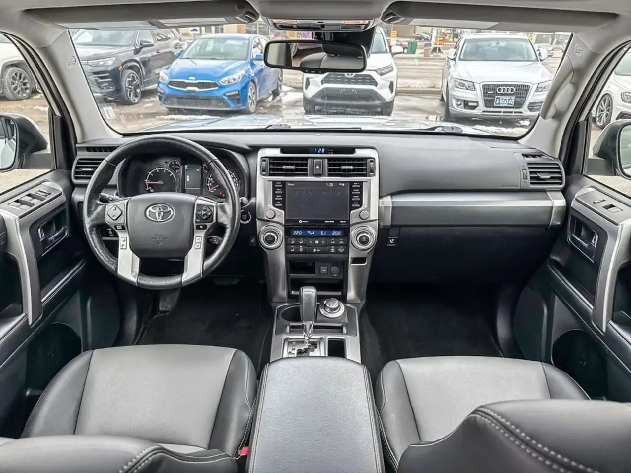 Toyota 4-Runner снимка Toyota 4-Runner