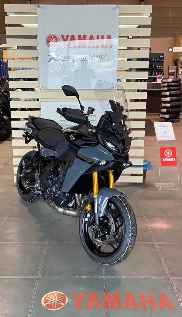Yamaha Tracer 9 GT Gris - 1