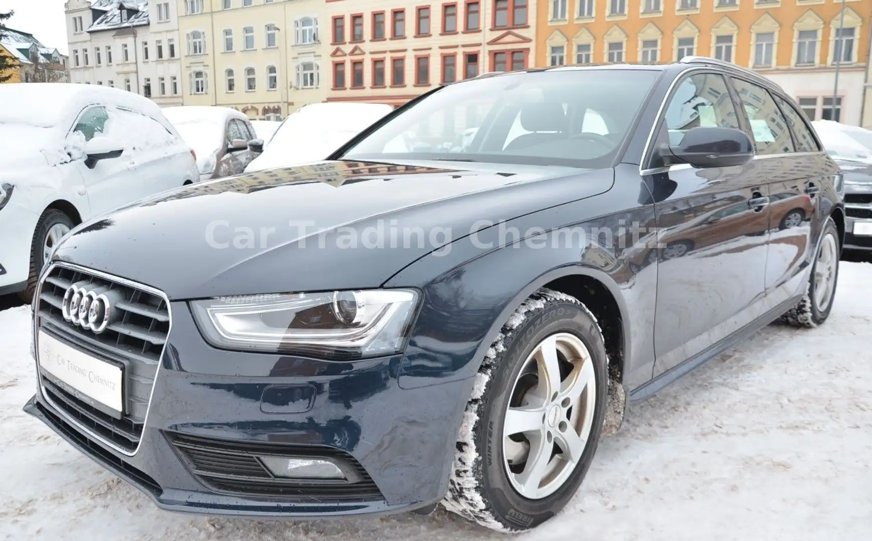 Audi A4 Avant Attraction 2.0 TDI Bi-Xenon Sitzheizung Blau - 1