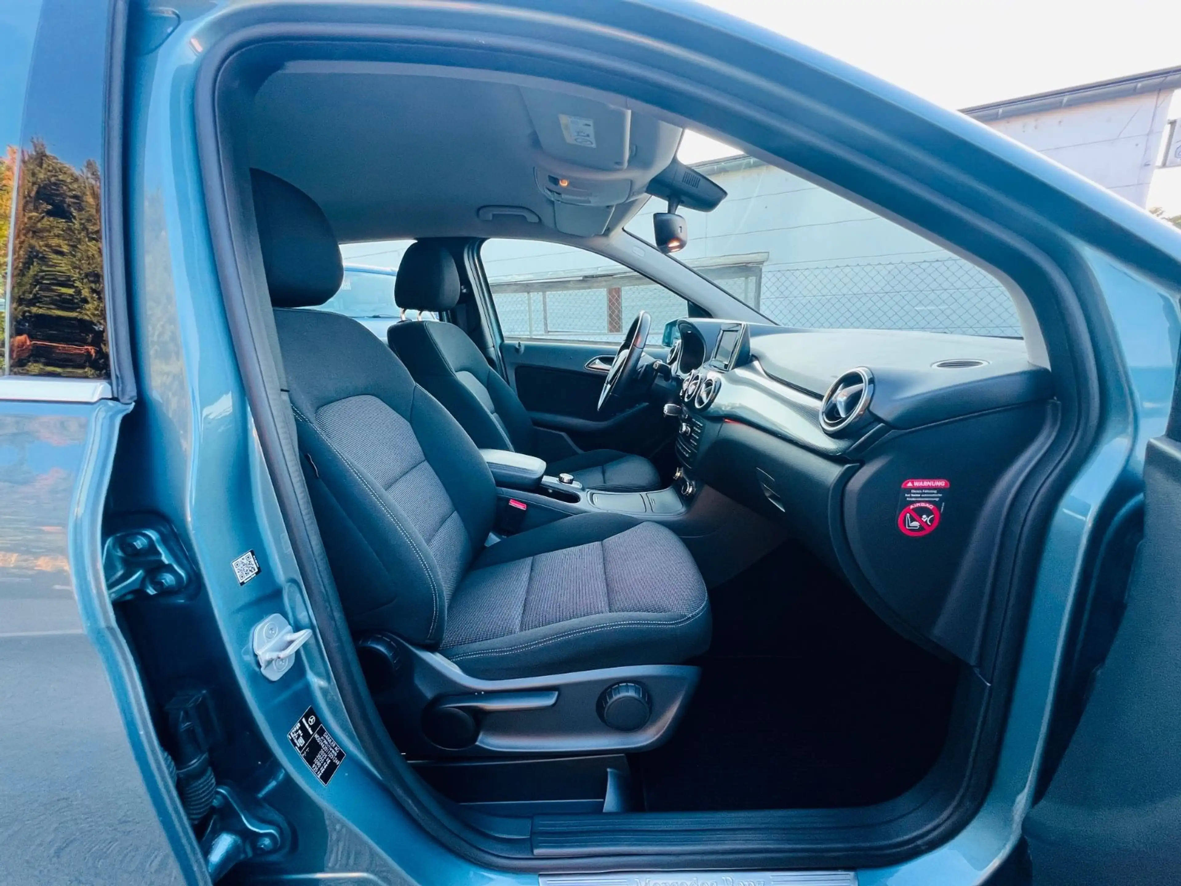 Mercedes-Benz B 200 CDI/Aut./AHK/Navi/SHZ/LM/Scheckheft — photo 15