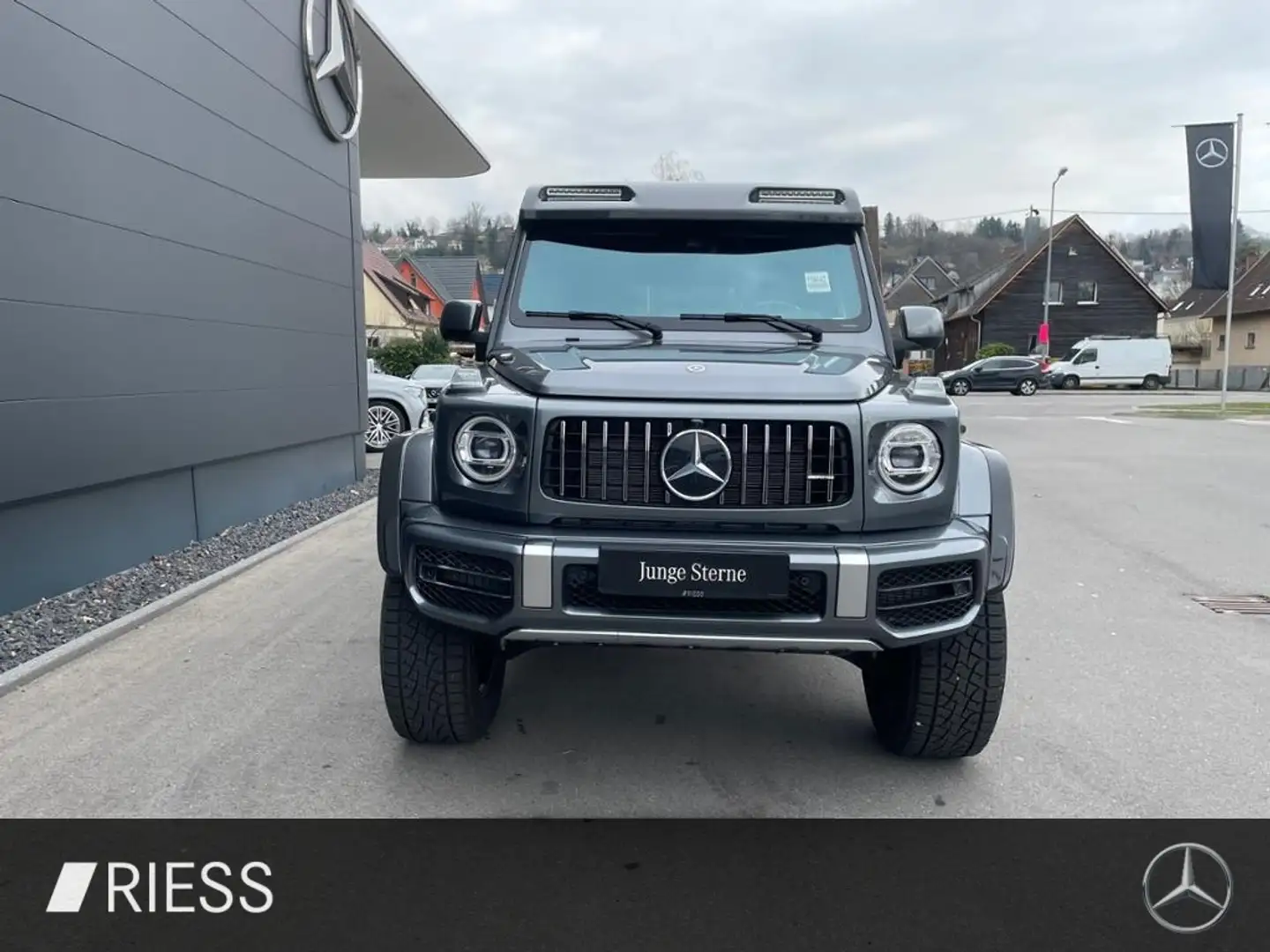 Mercedes-Benz G 63 AMG 4x4² SpurW Navi AUT KAM ViCo SoundSys Grijs - 2