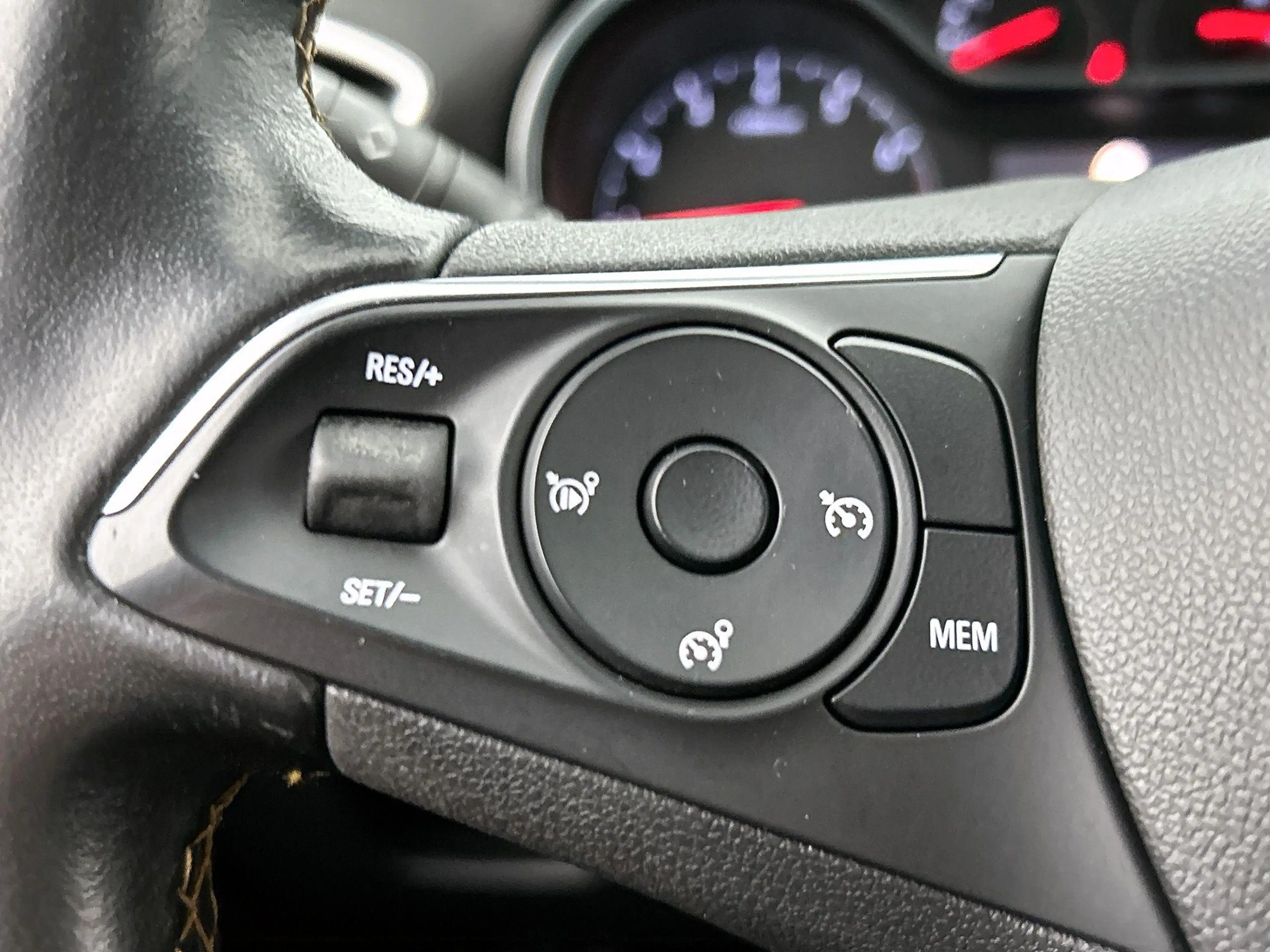 Opel Crossland X 1.2 Turbo Online Edition — photo 6